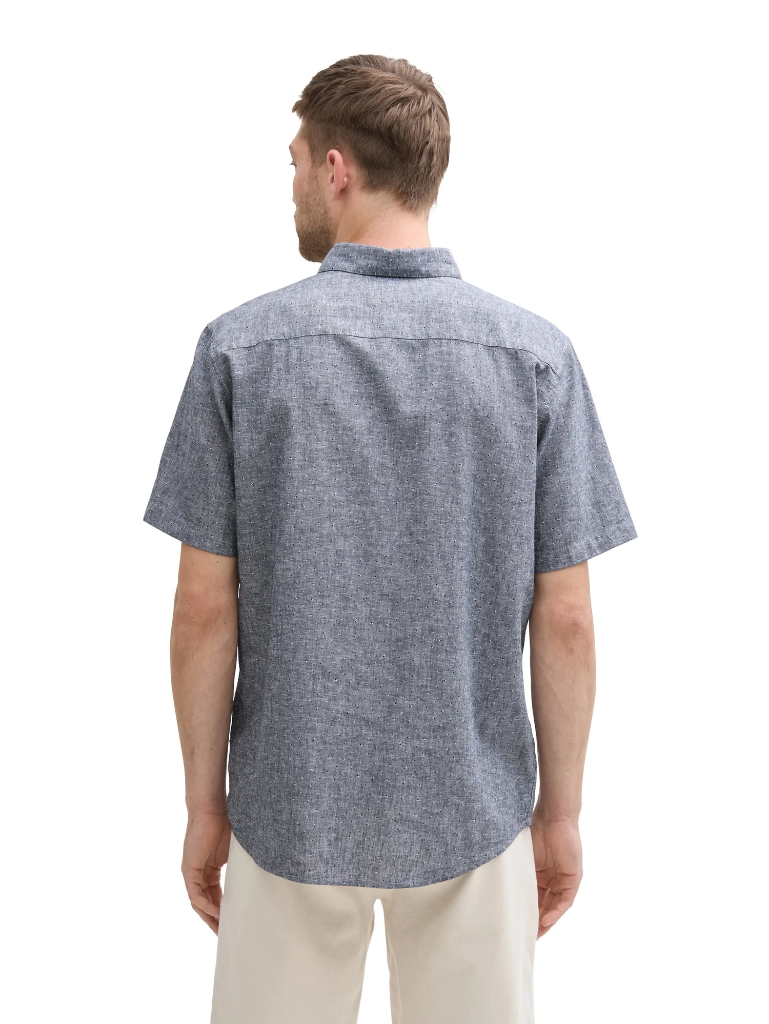 Tom Tailor Navy Chambray Dot Design Men Regular Fit Short-Sleeved Shirt with Linen Content in a Polka Dot Pattern SKU: 1045099_37332 Image 02