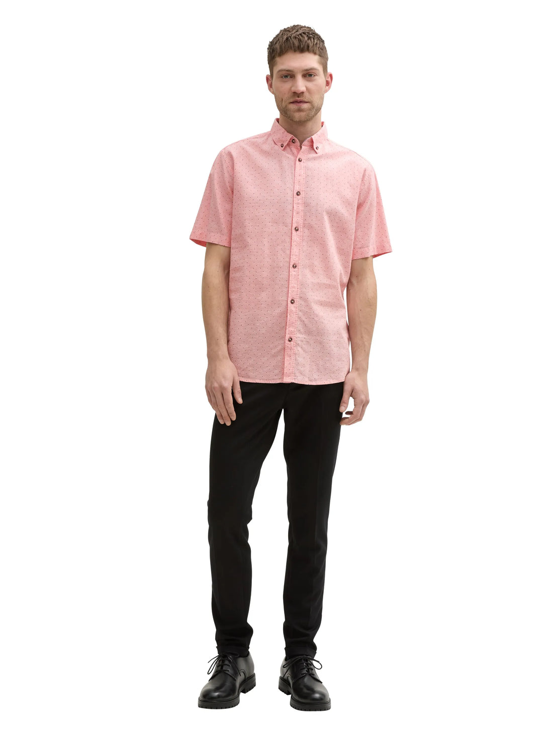 Tom Tailor Coral Dot Design Men Regular Fit Short-Sleeved Shirt with Linen Content in a Polka Dot Pattern SKU: 1045099_37333 Image 01