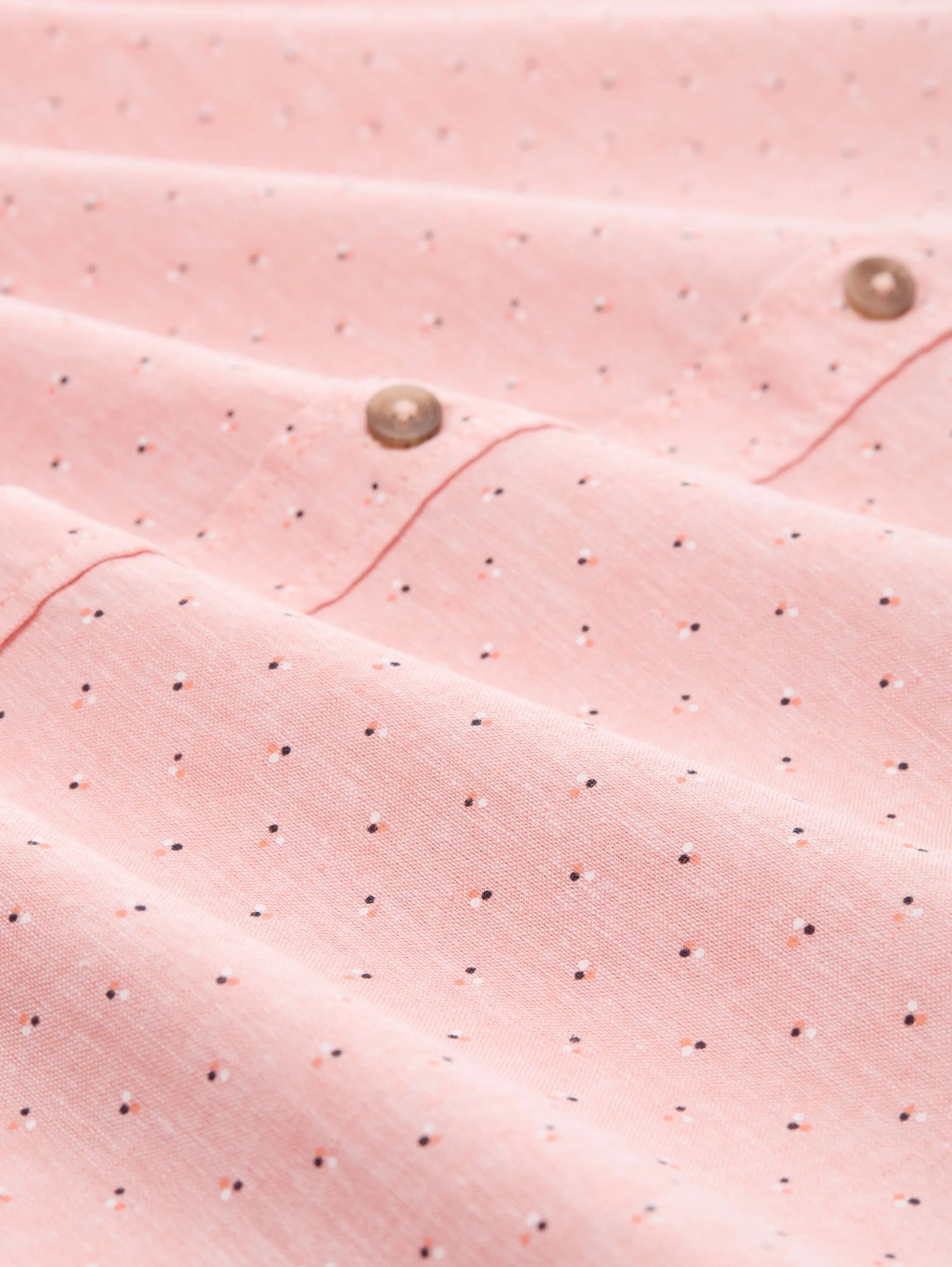 Tom Tailor Coral Dot Design Men Regular Fit Short-Sleeved Shirt with Linen Content in a Polka Dot Pattern SKU: 1045099_37333 Image 05