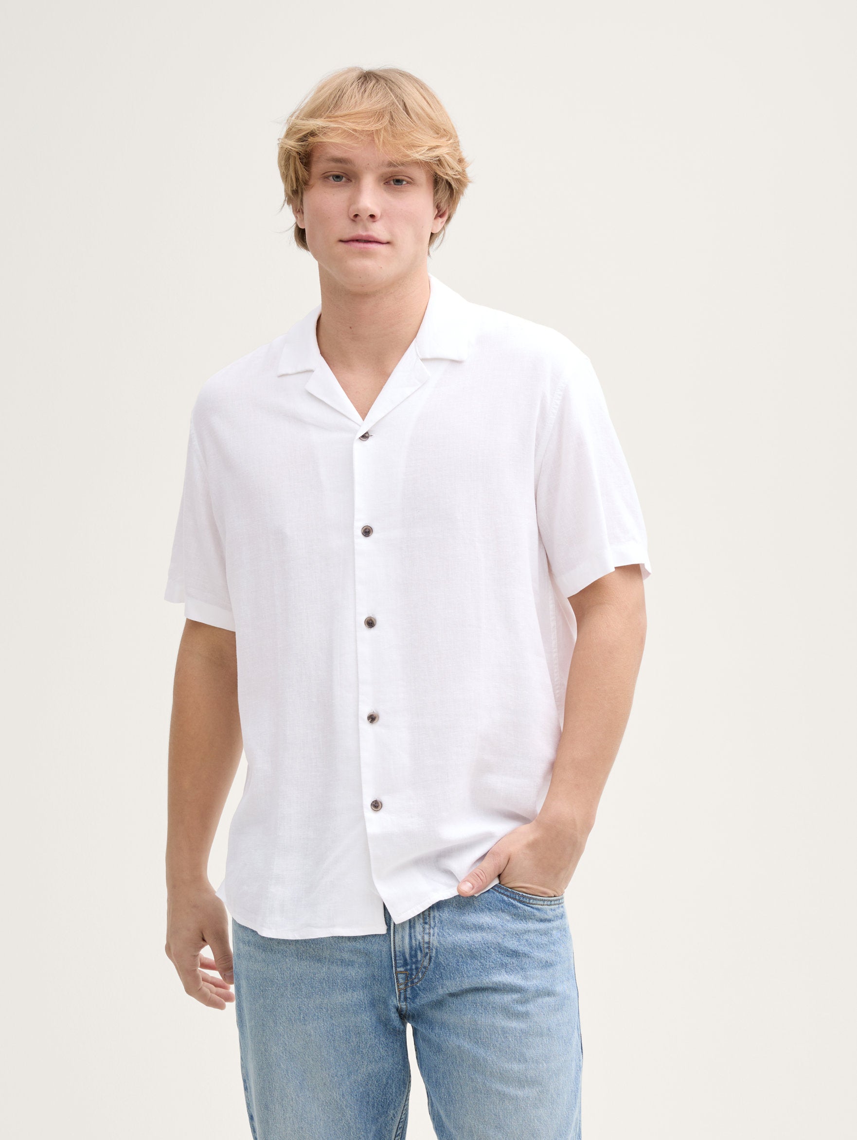 Tom Tailor_Relaxed Fit Short Sleeve Shirt with Linen Content_1045185_20000_01