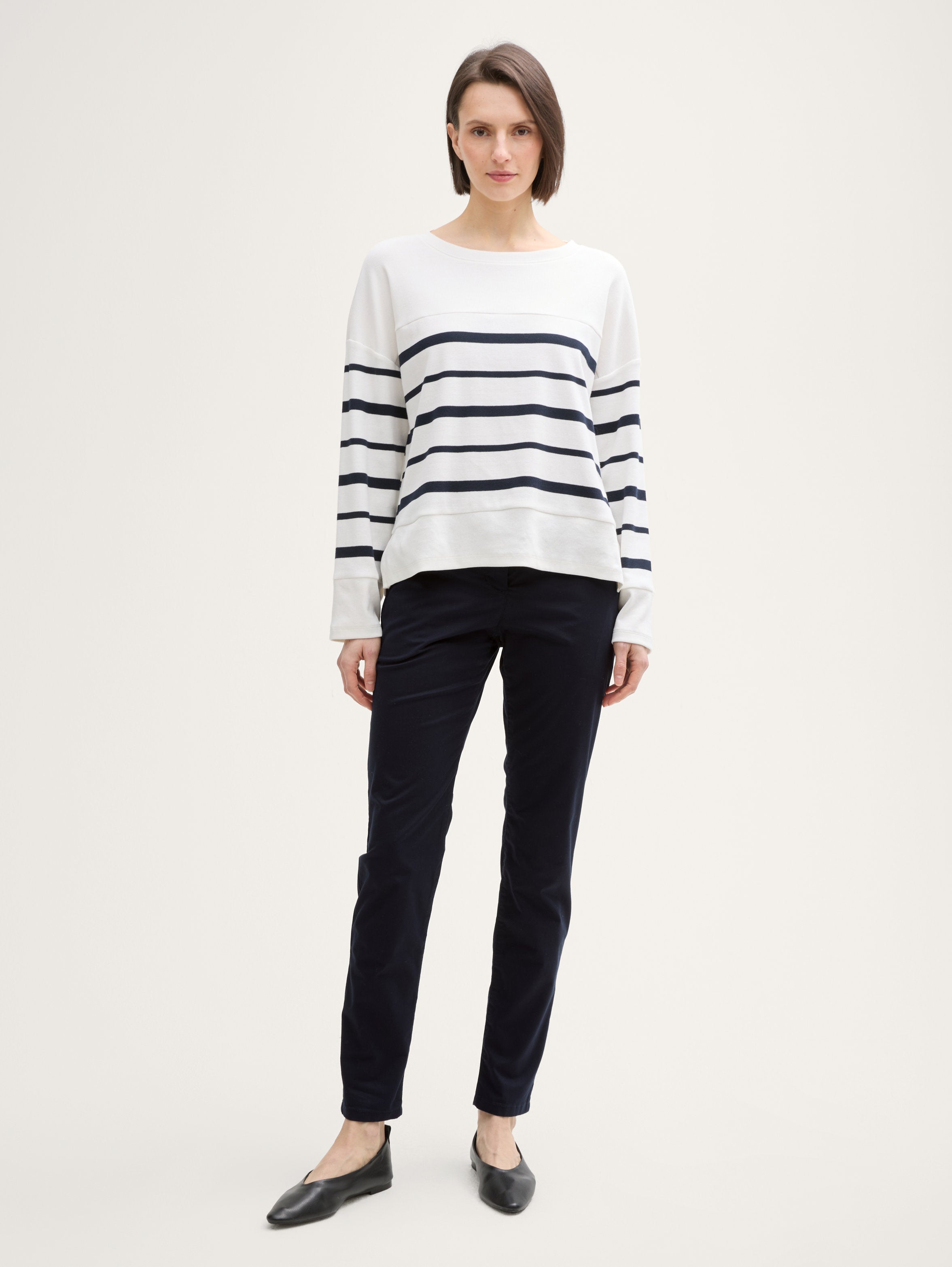 Tom Tailor_Slim Chino Trousers with Belt_1045433_10668_01