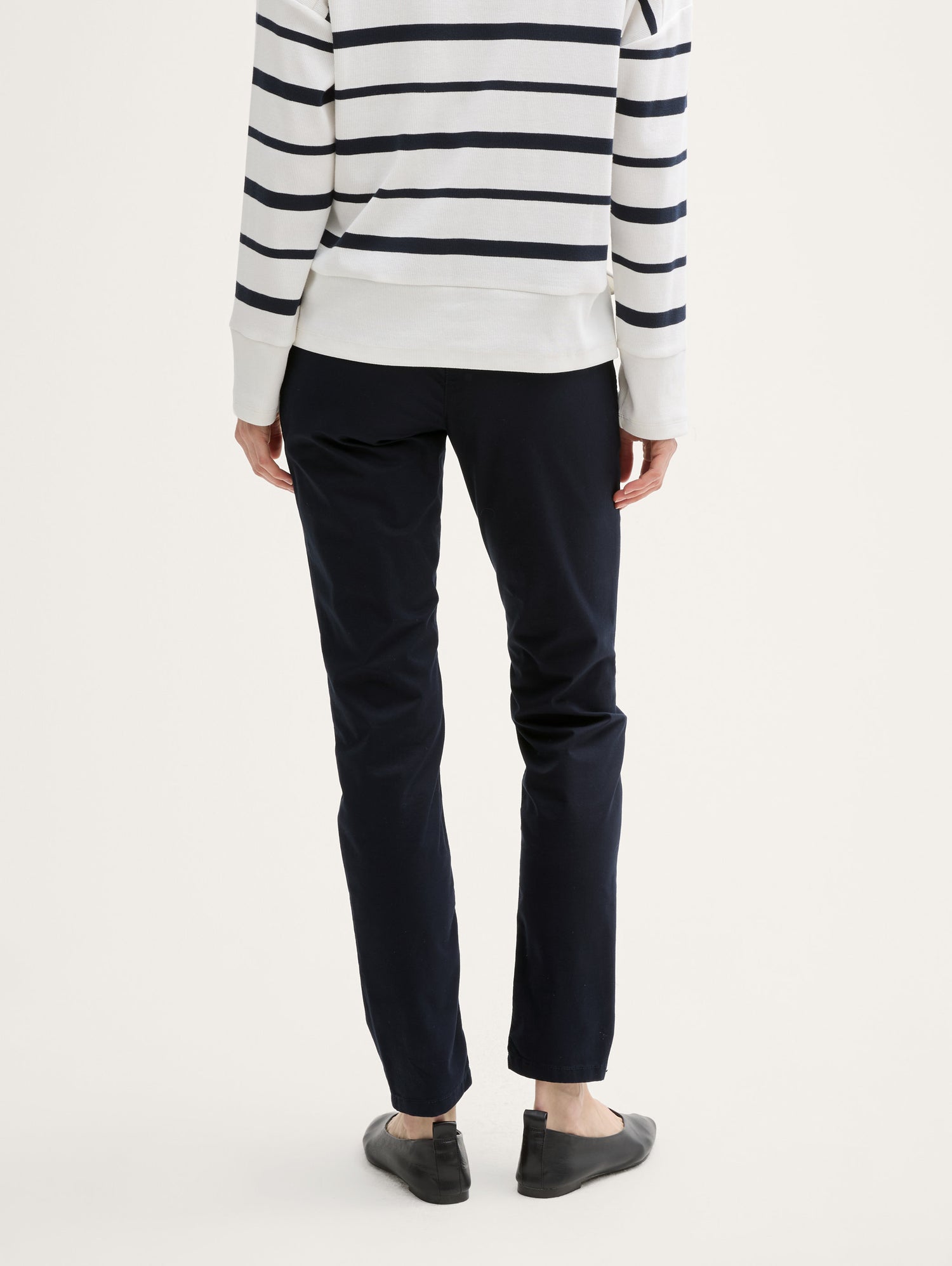 Tom Tailor_Slim Chino Trousers with Belt_1045433_10668_02