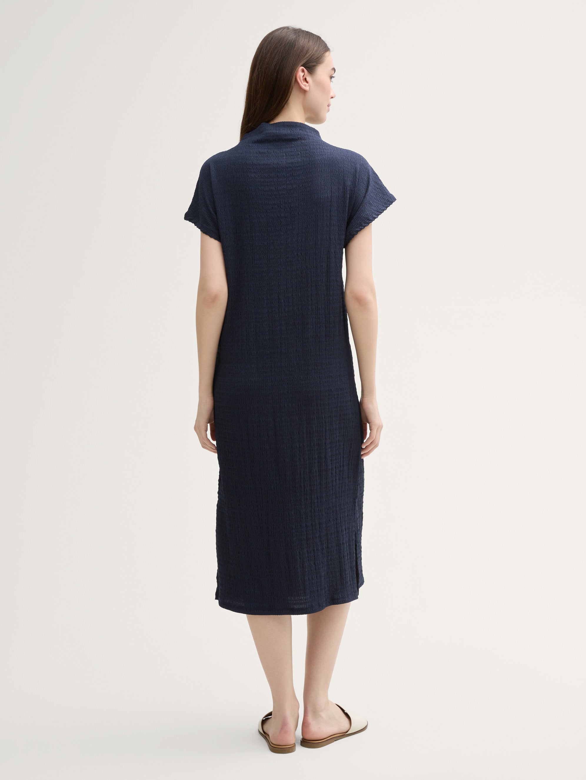 Tom Tailor_Midi Dress with Stand-Up Collar_1045464_10668_03