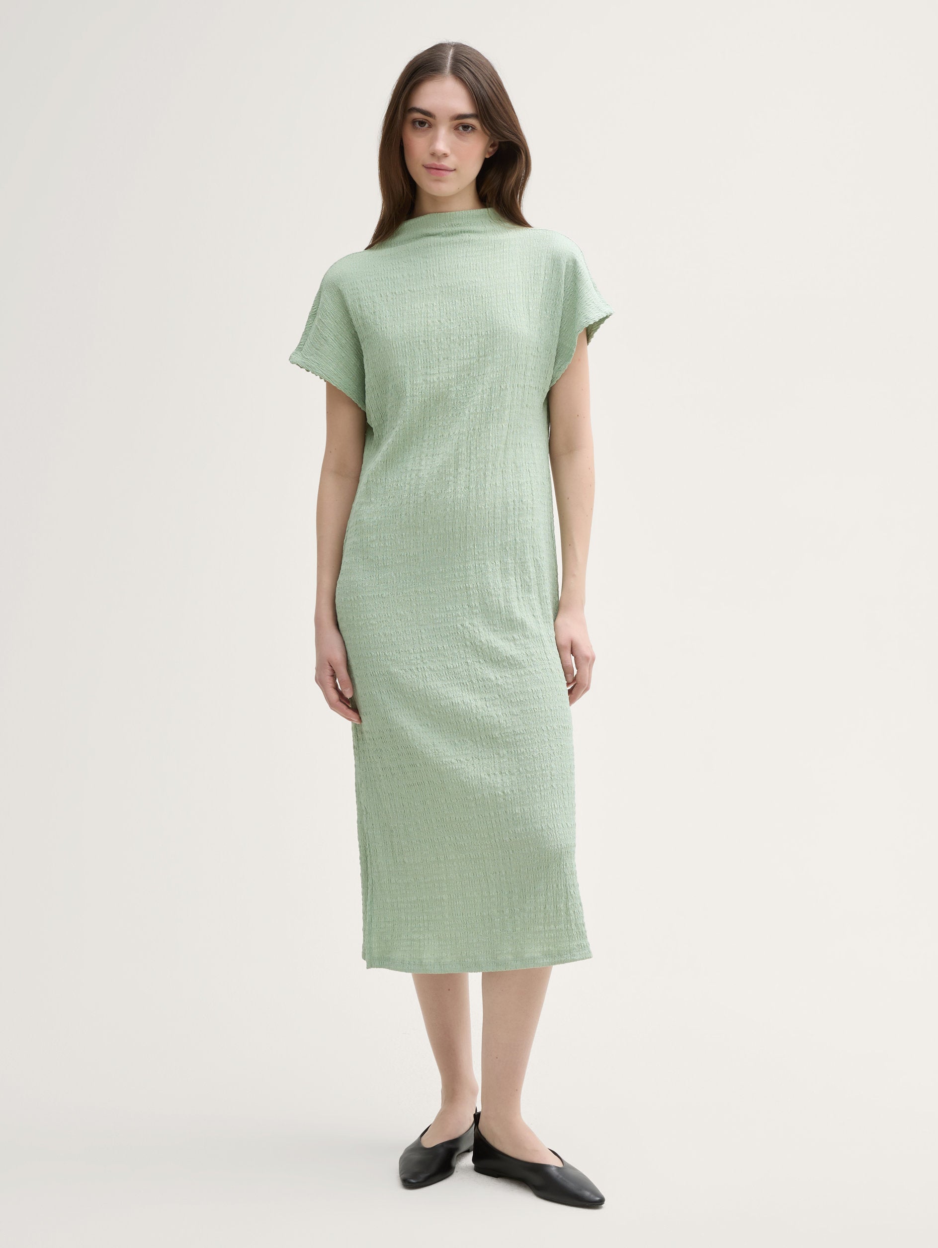 Tom Tailor_Midi Dress with Stand-Up Collar_1045464_13632_01