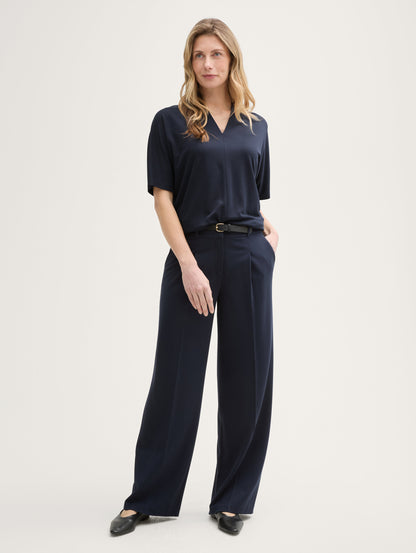 Tom Tailor_T-Shirt with a V-Neckline_1045553_10668_02