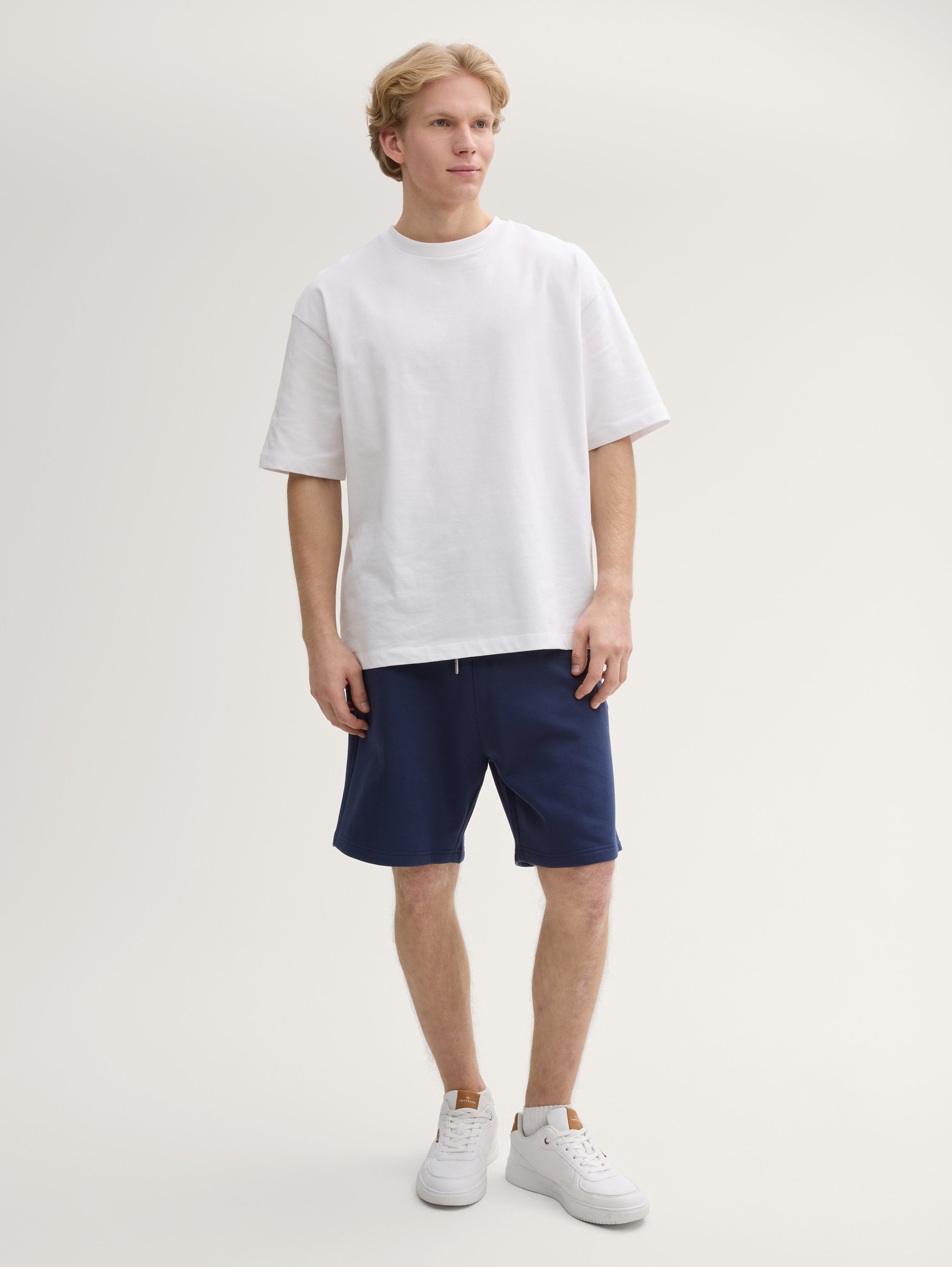 Tom Tailor_Relaxed Fit Jogger Sweat Shorts_1045584_34590_01