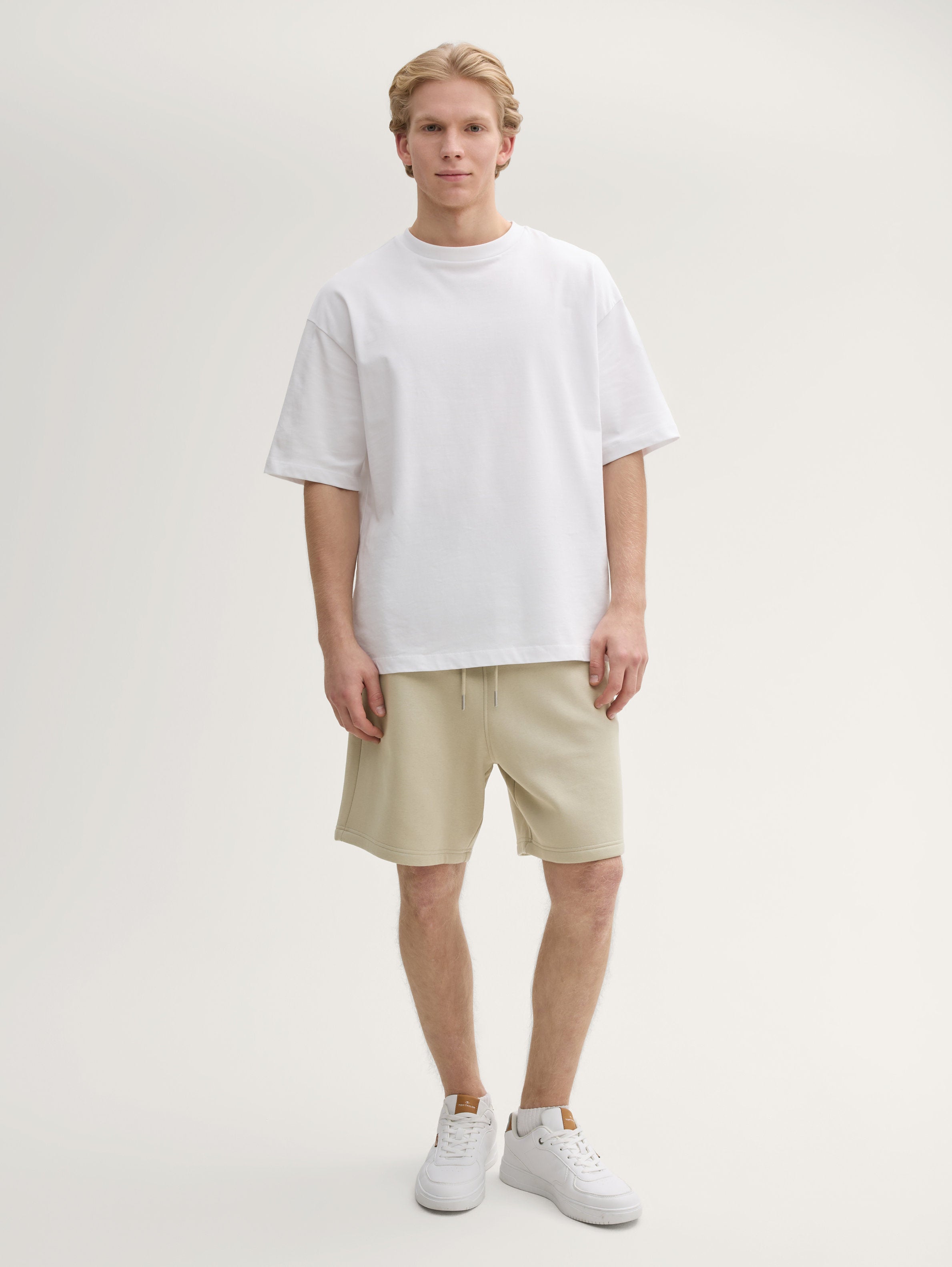 Tom Tailor_Relaxed Fit Jogger Sweat Shorts_1045584_35723_01