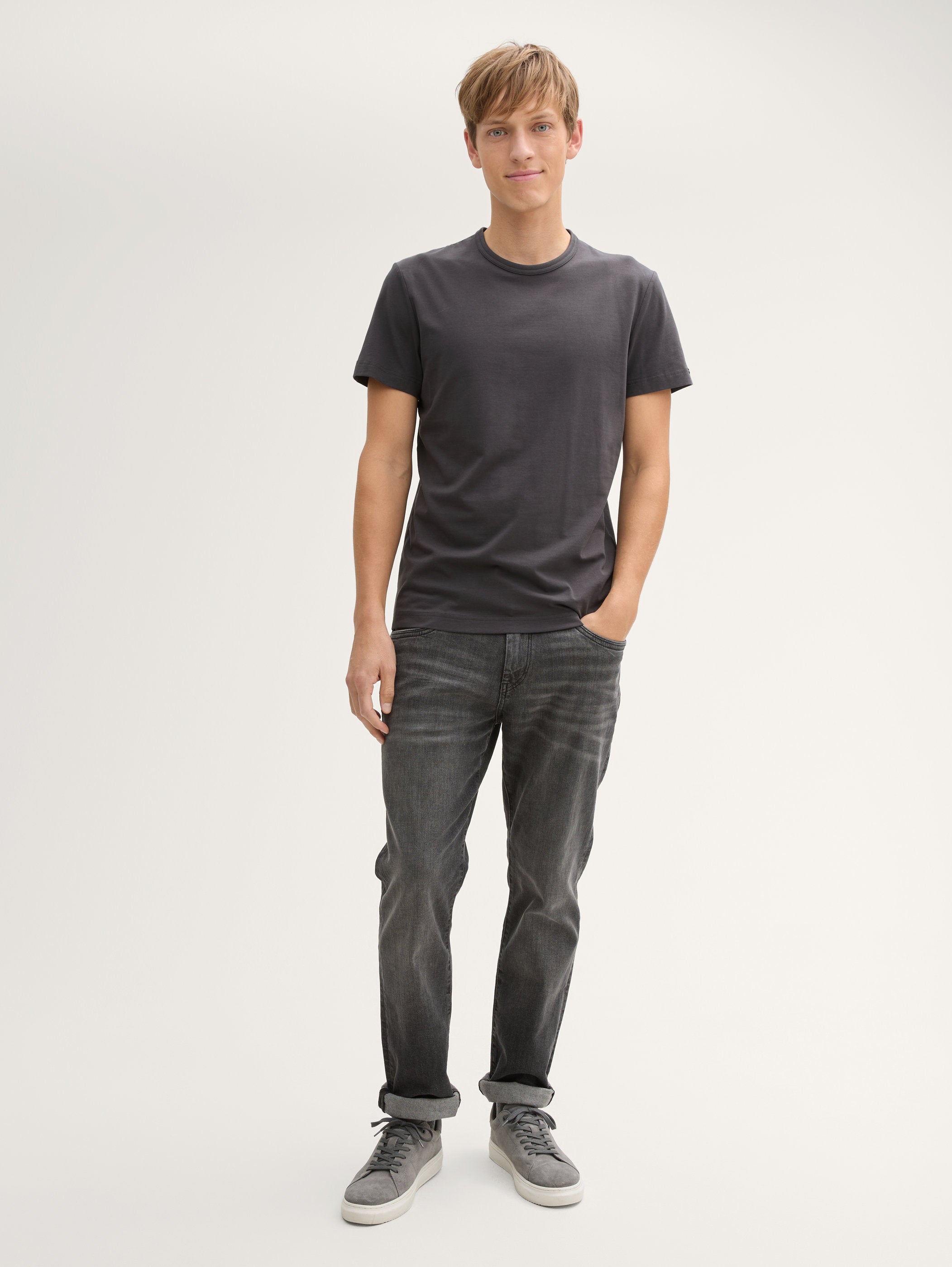 Tom Tailor_Slim Fit T-Shirt with Stretch_1045626_10899_02