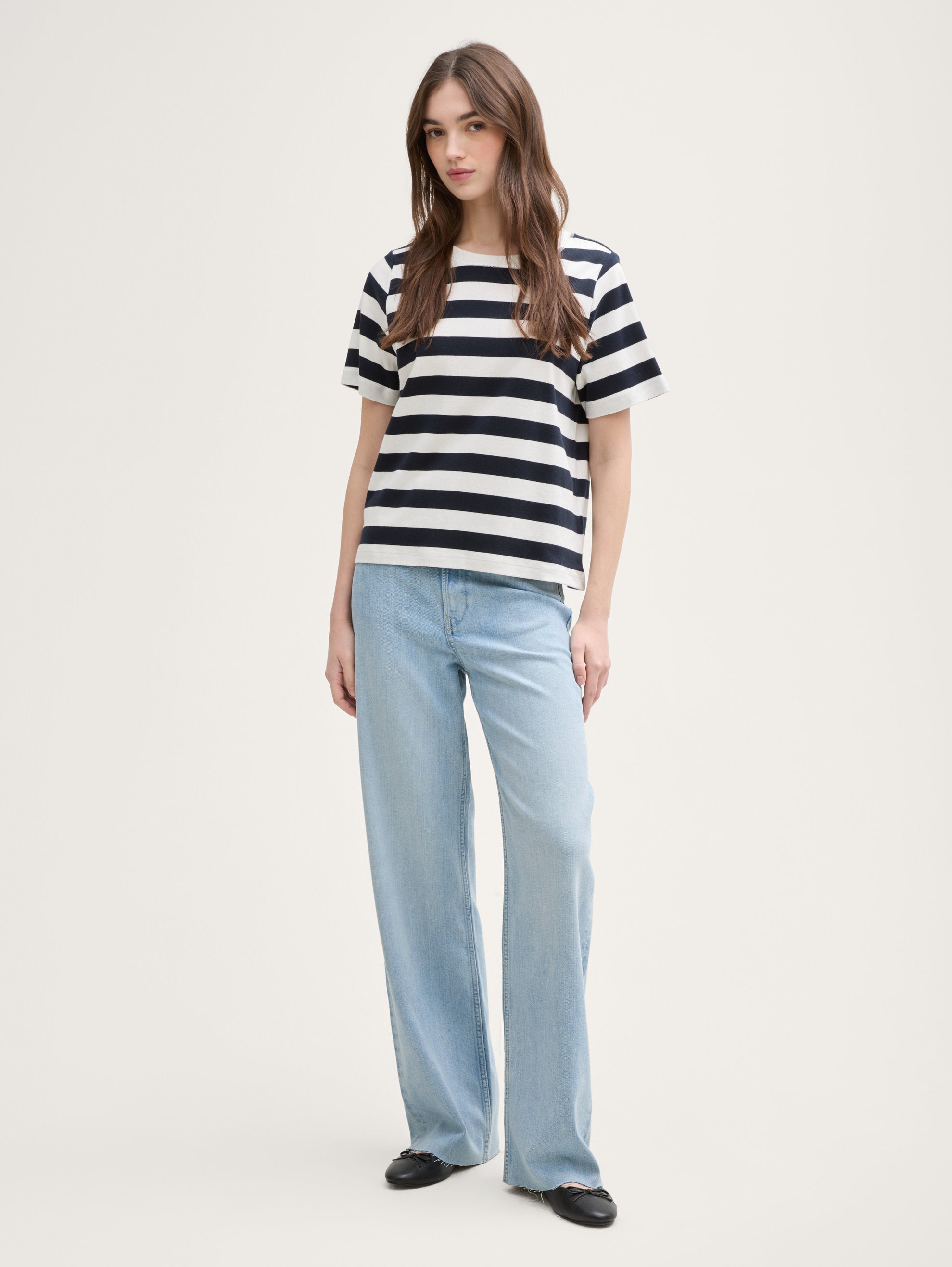 Tom Tailor_Wide Leg Jeans with Stretch_1045649_10112_01