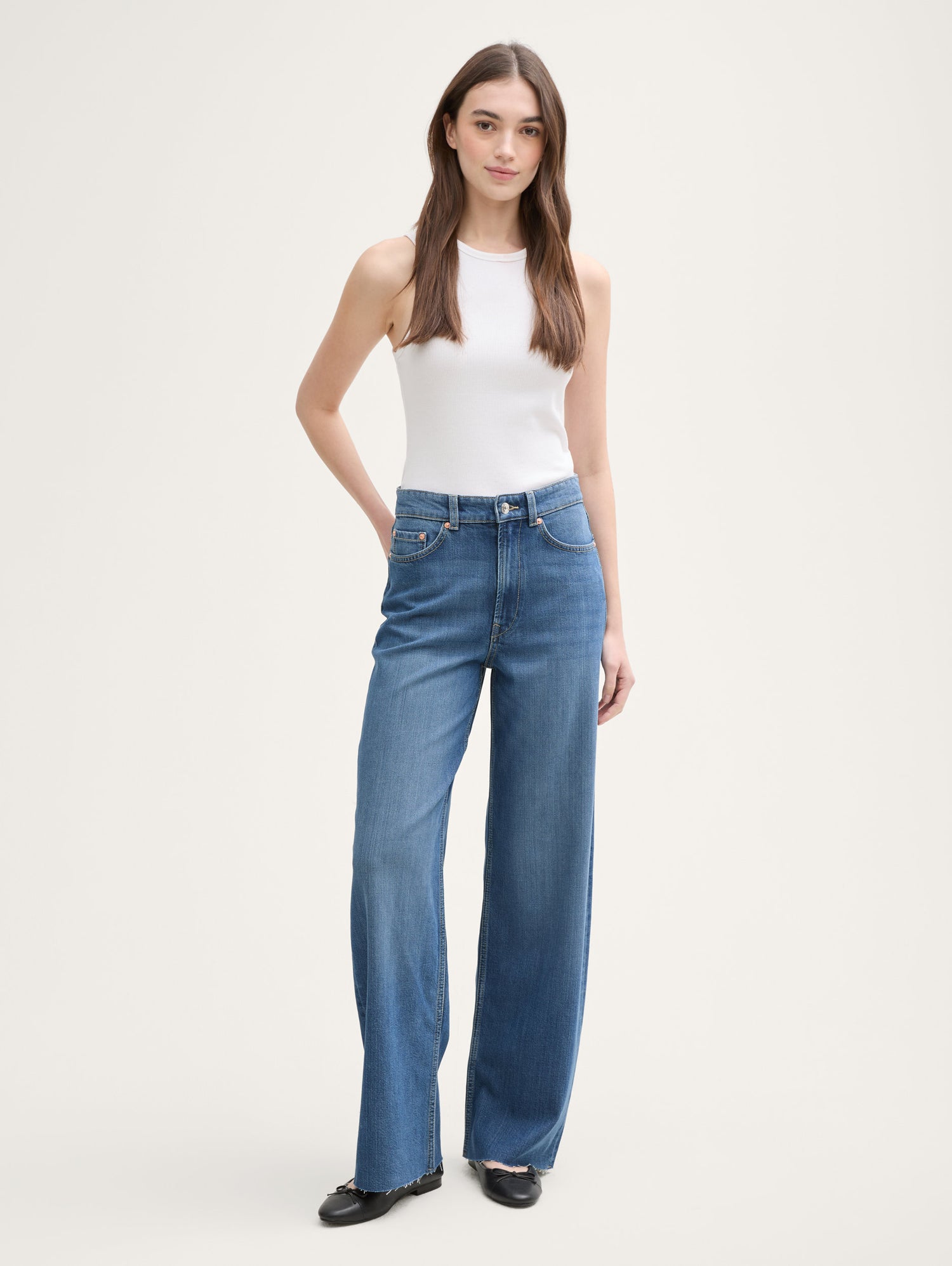 Tom Tailor_Wide Leg Jeans with Stretch_1045649_10113_01