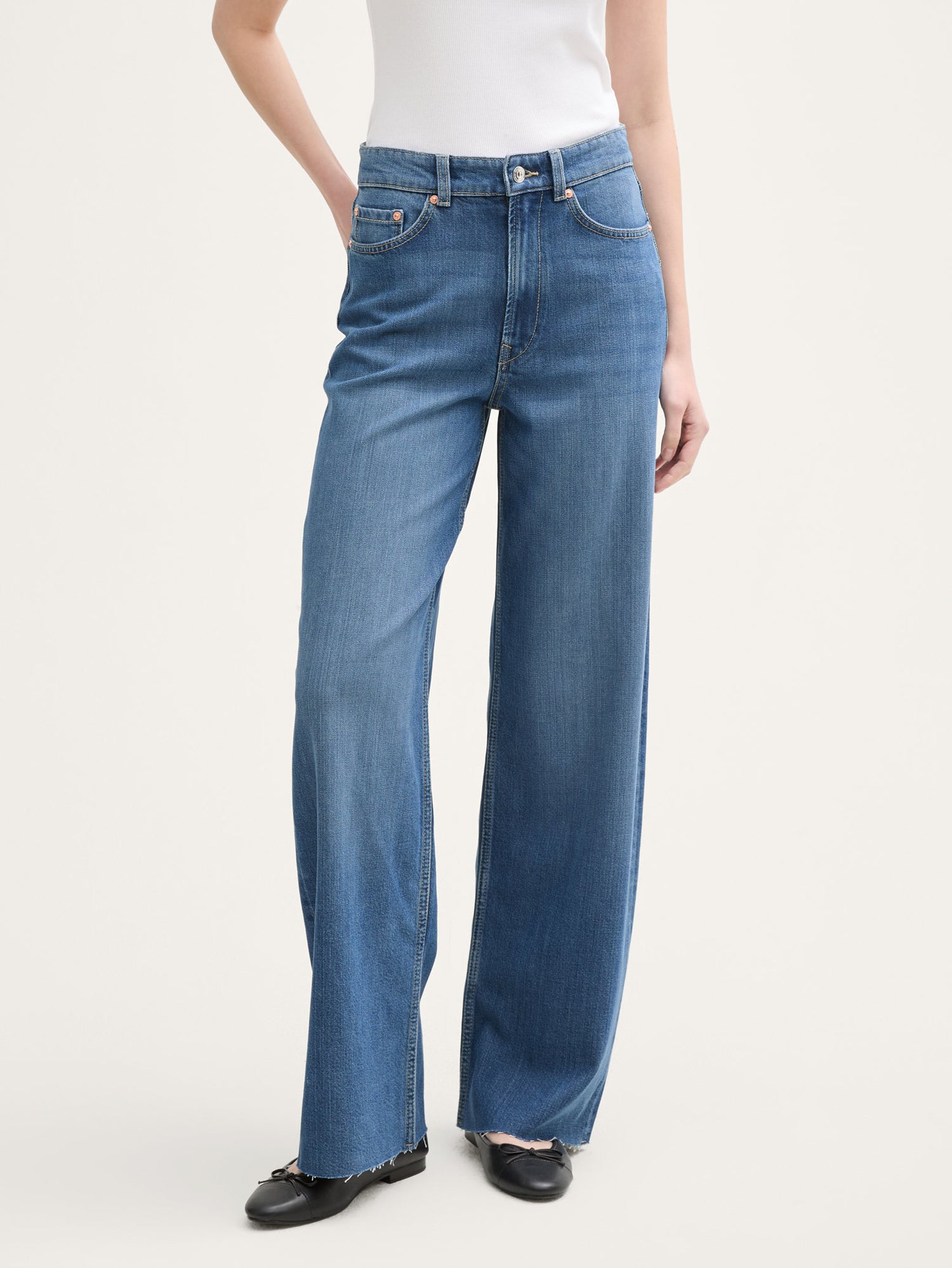 Tom Tailor_Wide Leg Jeans with Stretch_1045649_10113_04