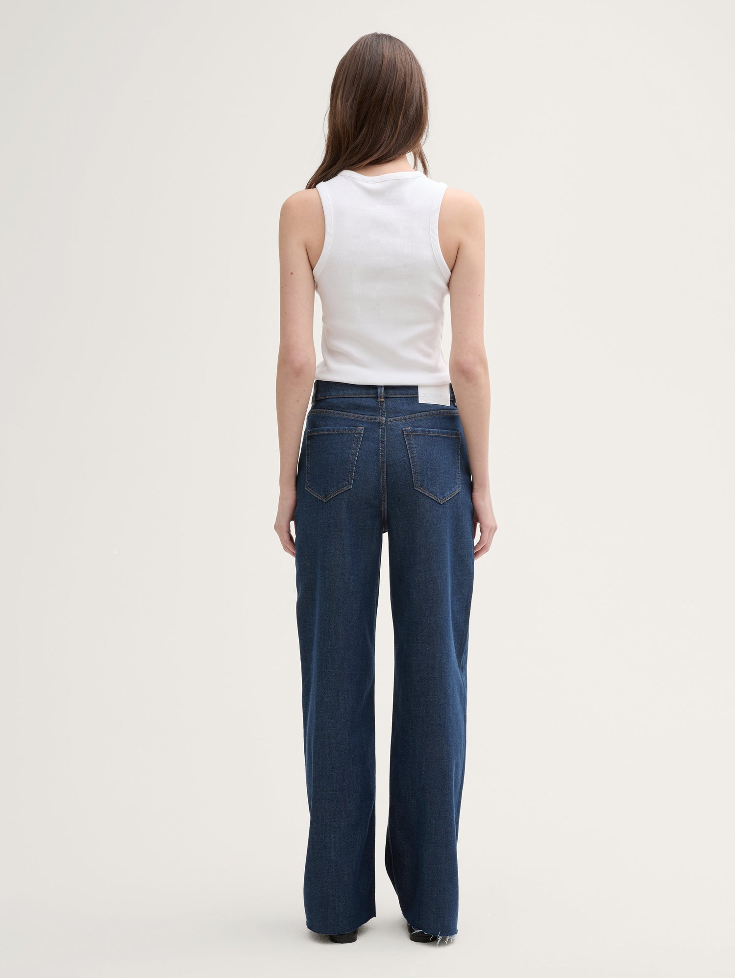 Tom Tailor_Wide Leg Jeans with Stretch_1045649_10114_02