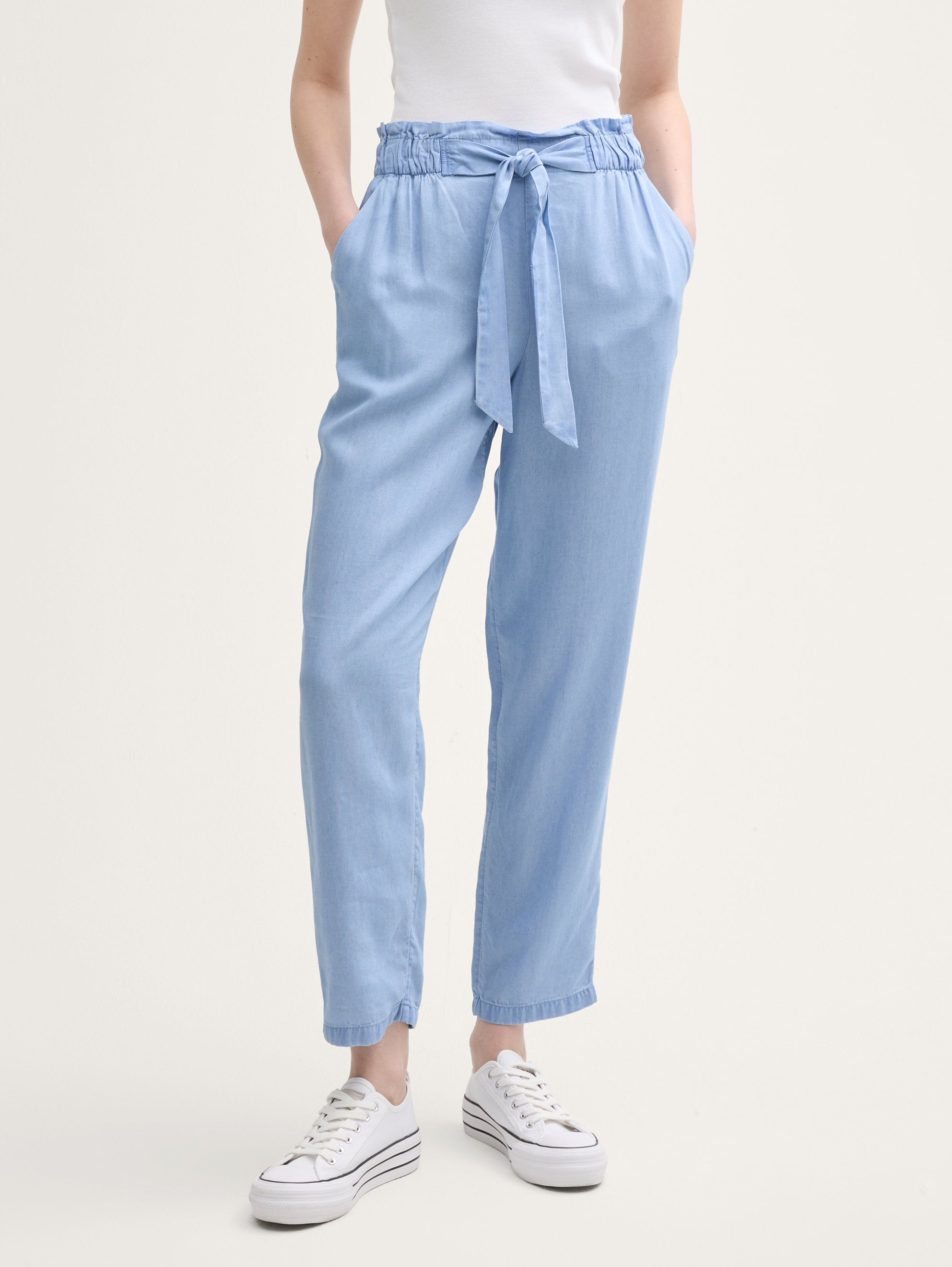 Tom Tailor_Tapered Paperbag Trousers_1045722_10151_04