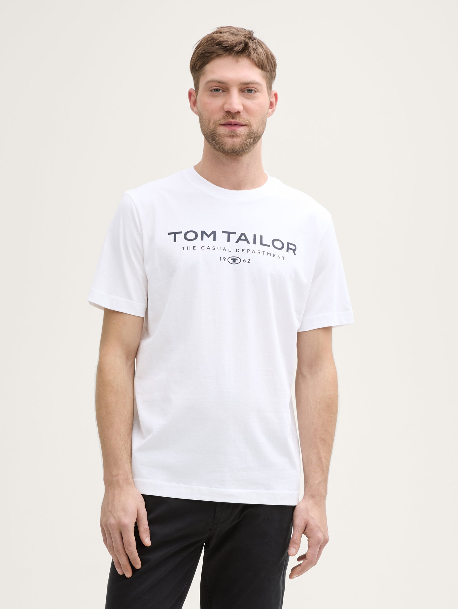 Tom Tailor_Cotton T-Shirt with Logo Print_1045773_20000_01