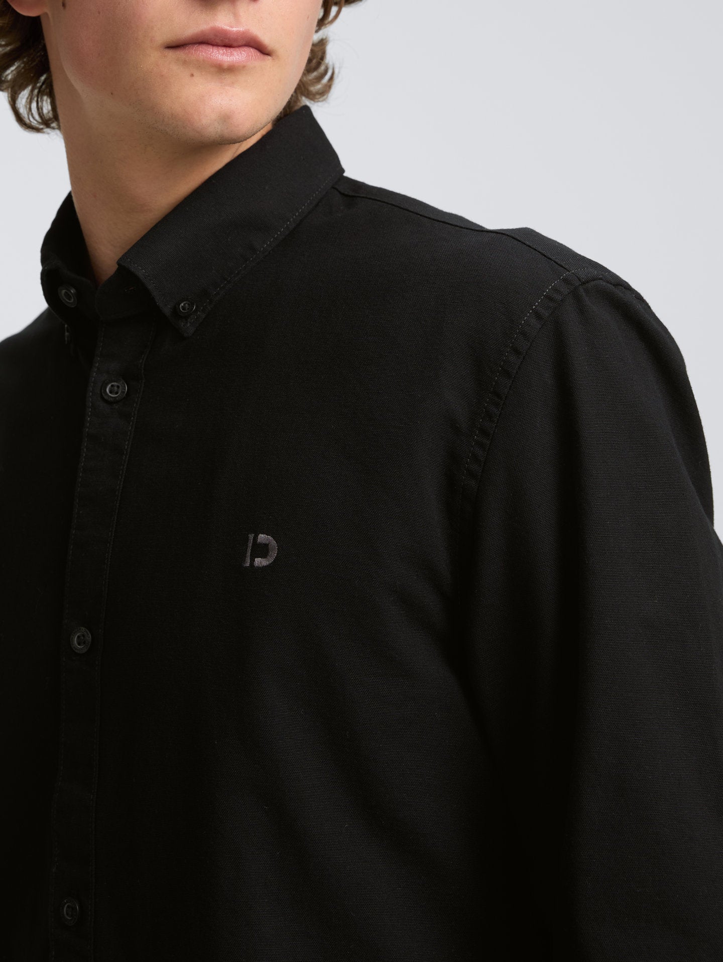 Tom Tailor_Oxford Shirt with Logo Embroidery_1045930_29999_04