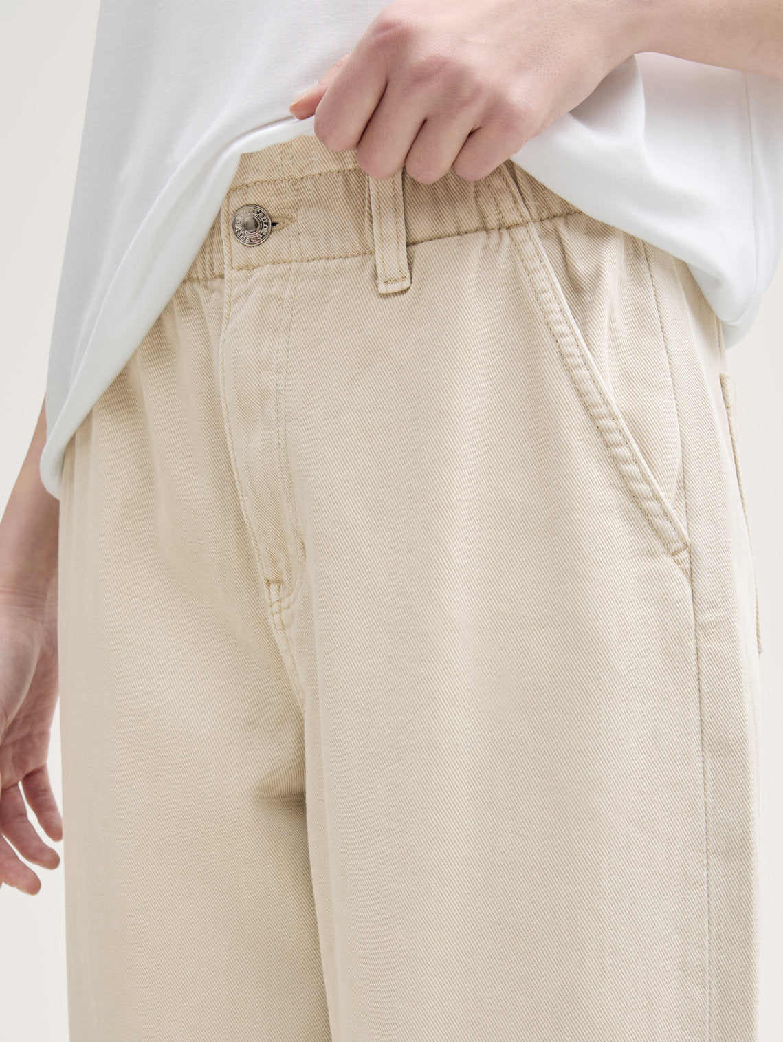 Tom Tailor_Paperbag Barrel Jeans_1045968_10479_03