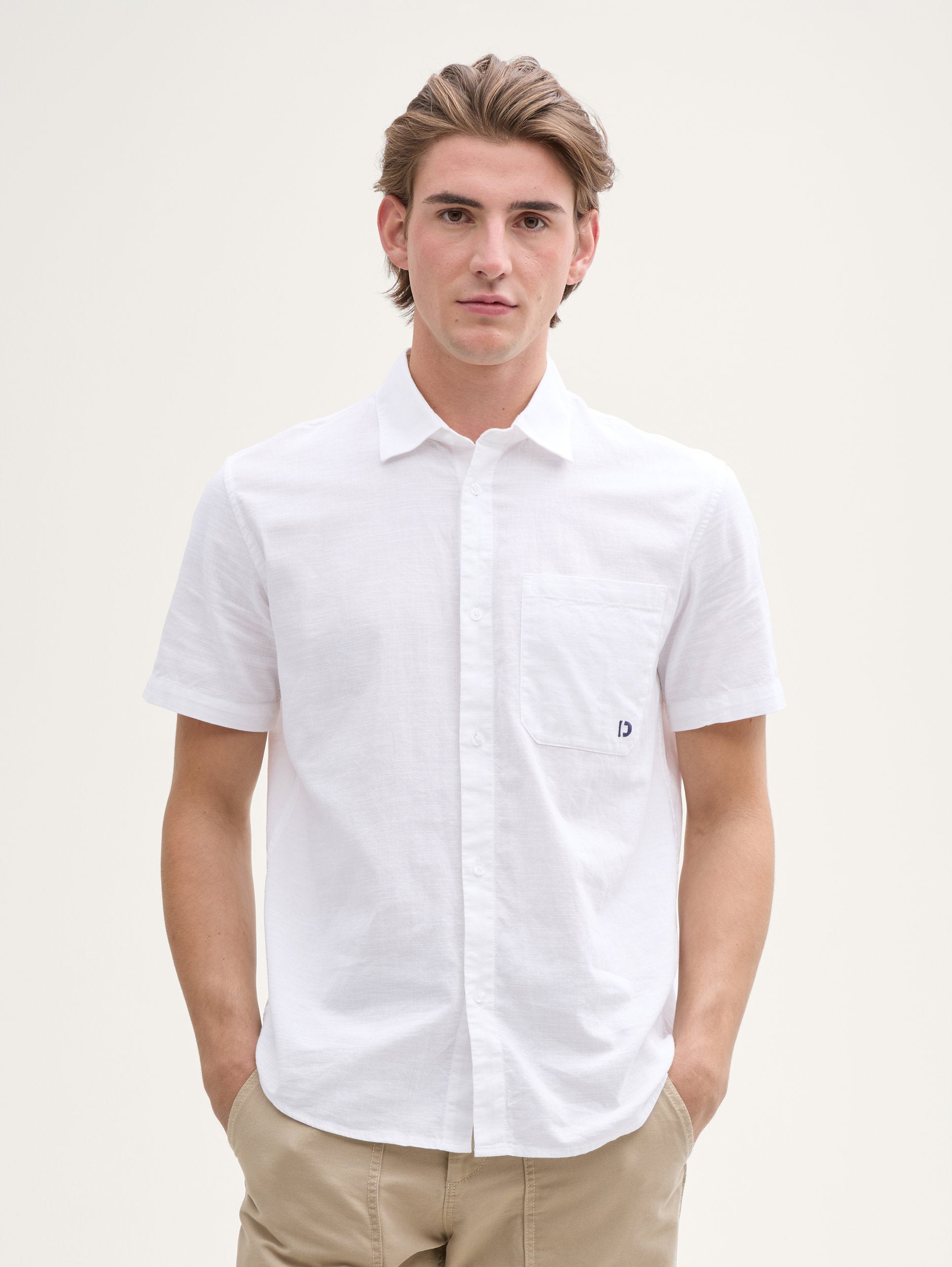 Tom Tailor_Relaxed Fit Short Sleeve Shirt with Breast Pocket_1045977_20000_01