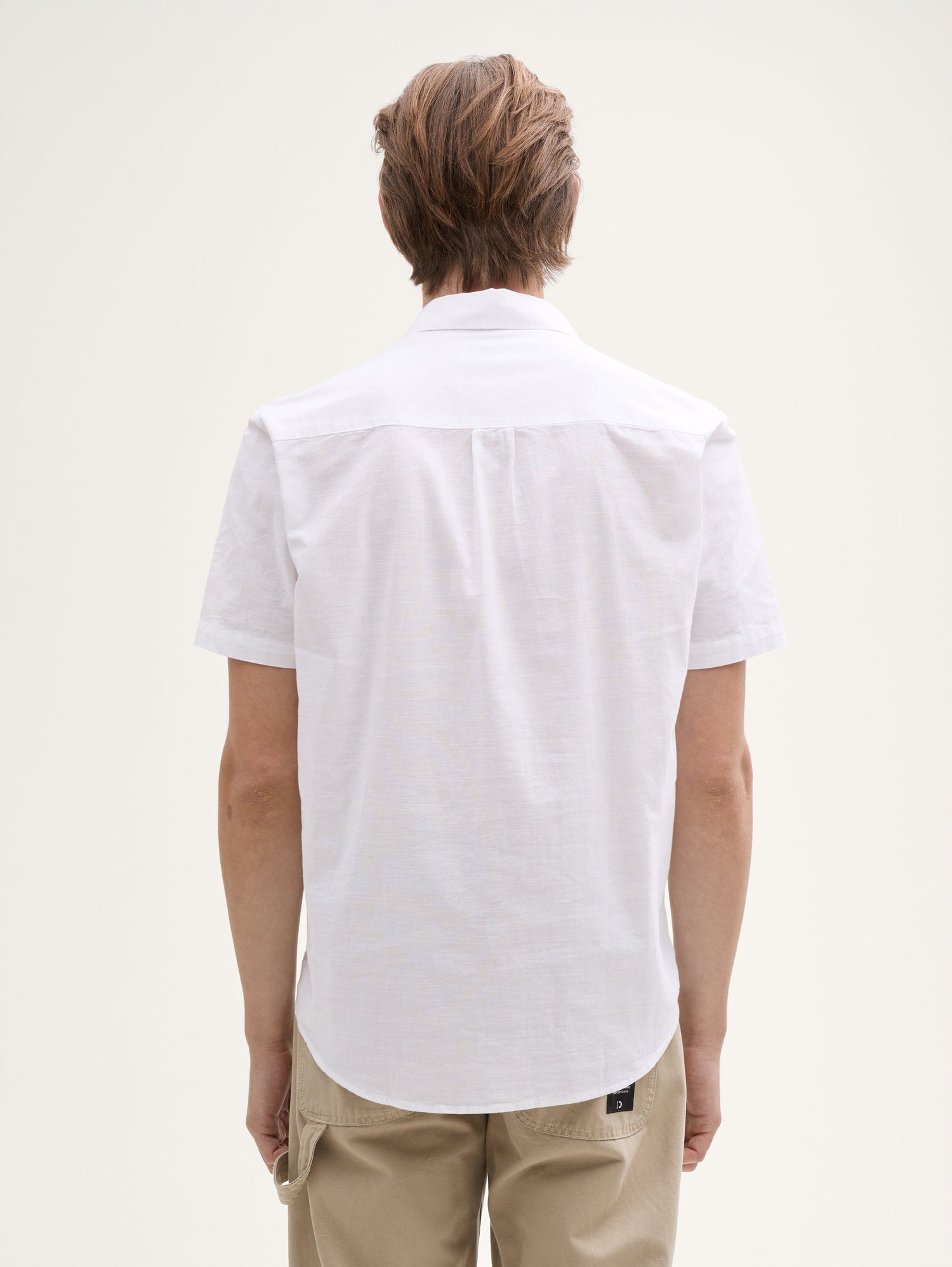Tom Tailor_Relaxed Fit Short Sleeve Shirt with Breast Pocket_1045977_20000_03