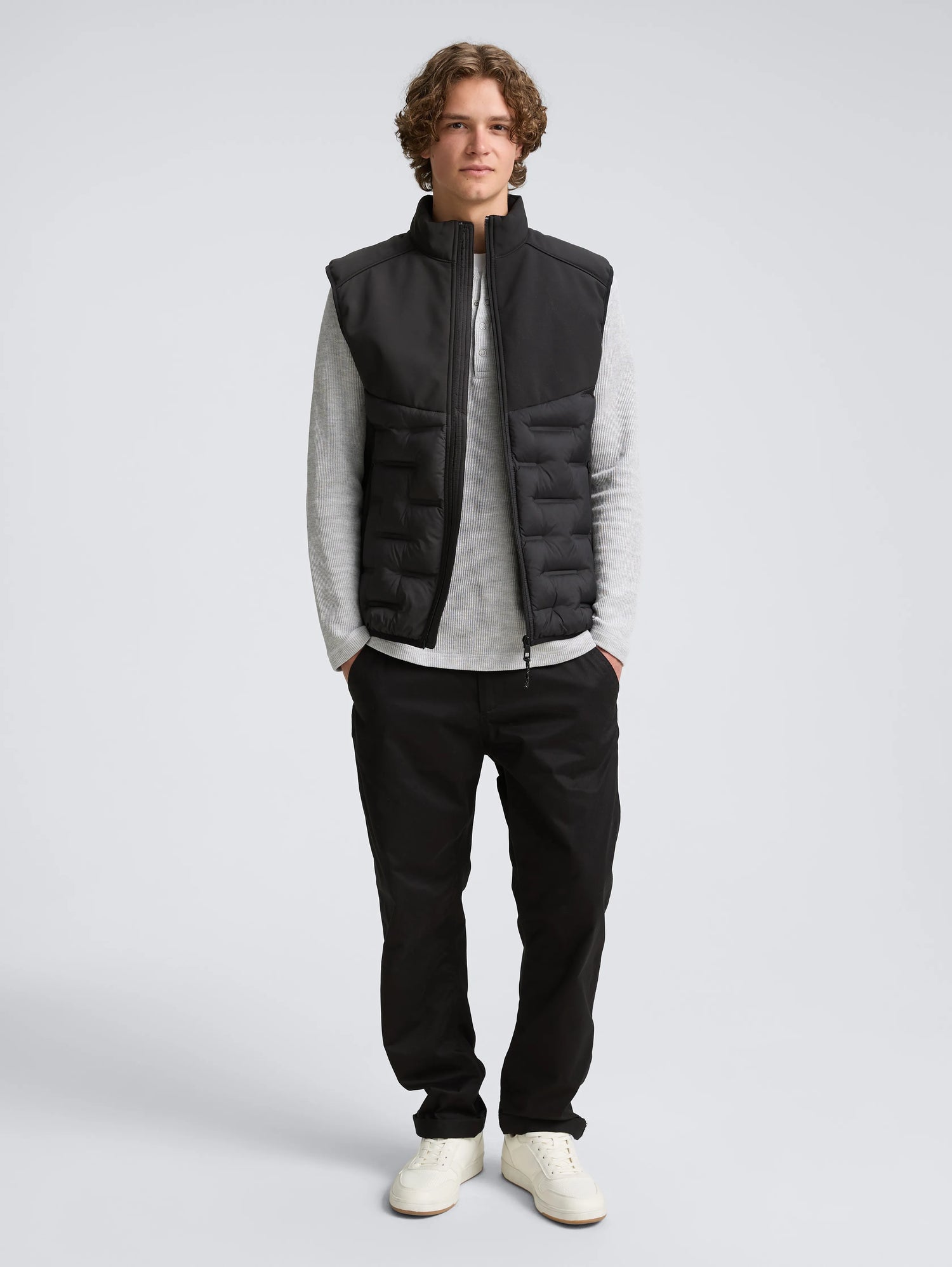 Tom Tailor_0_Hybrid Quilted Waistcoat with Stand-Up Collar_1046264_29999_03