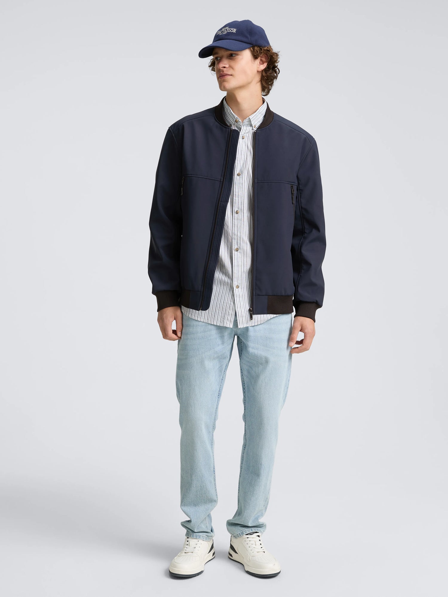 Tom Tailor_0_Bomber-Style Softshell Jacket_1046266_10668_03