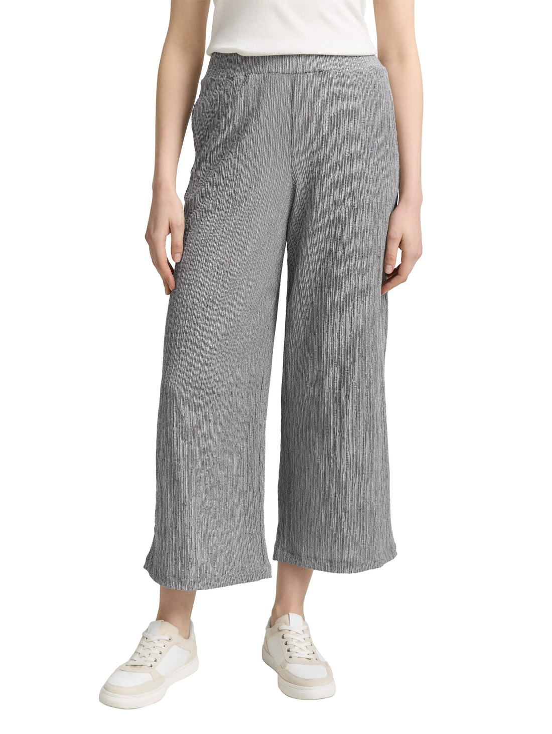 Tom Tailor Deep Black Offwhite Structure Women Crinkle Culotte Trousers SKU: 1046509_38001 Image 01