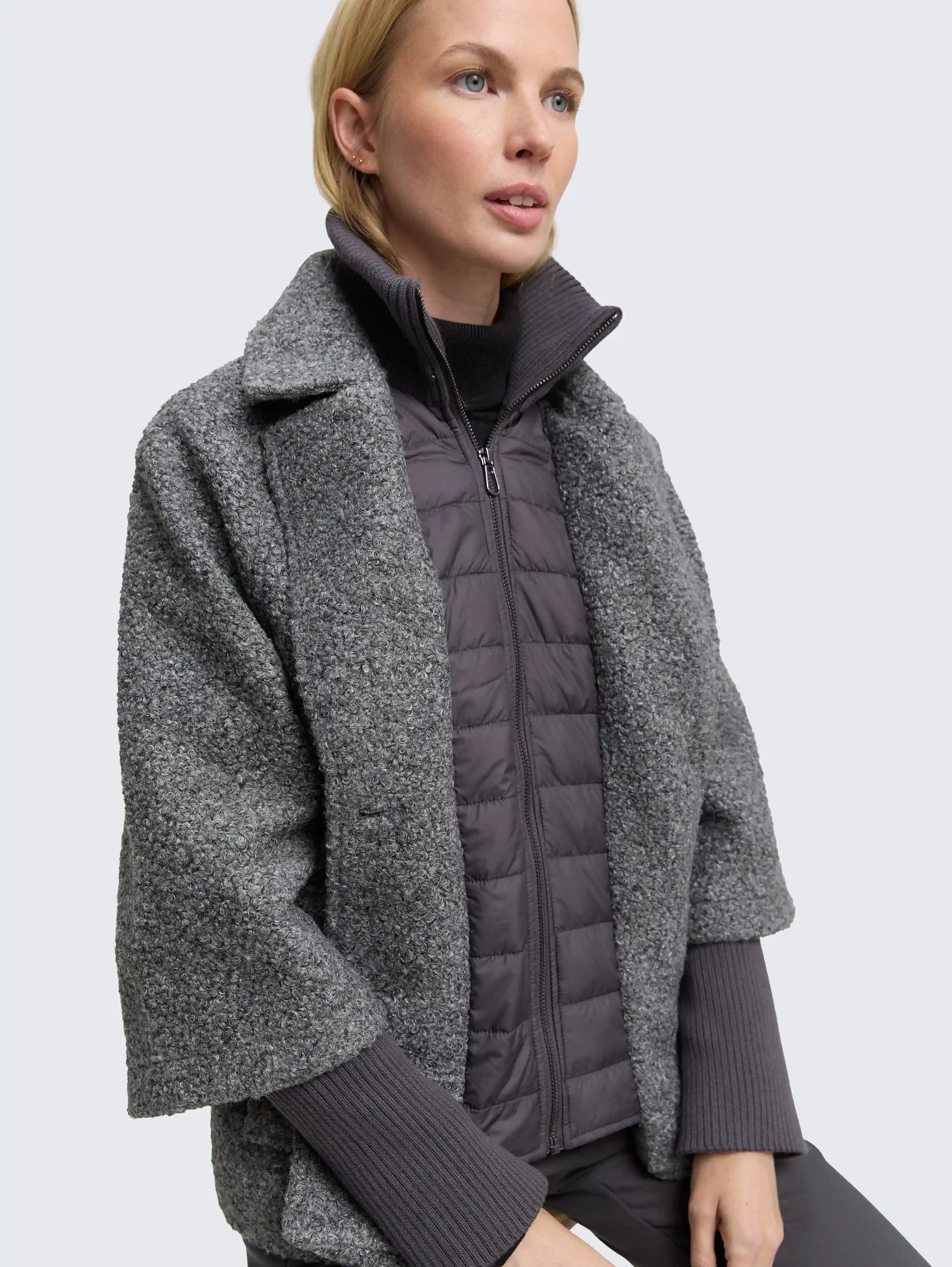Tom Tailor_0_BouclŽ Cape Jacket in a 2-In-1 Look_1046602_38422_05
