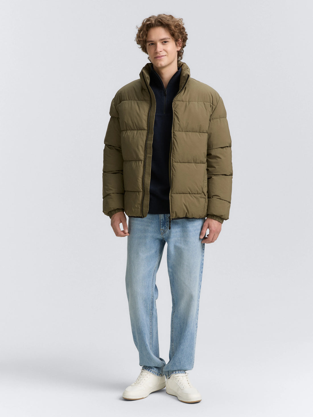 Tom Tailor_0_Lightweight Puffer Jacket with Stand-Up Collar_1046902_11848_03