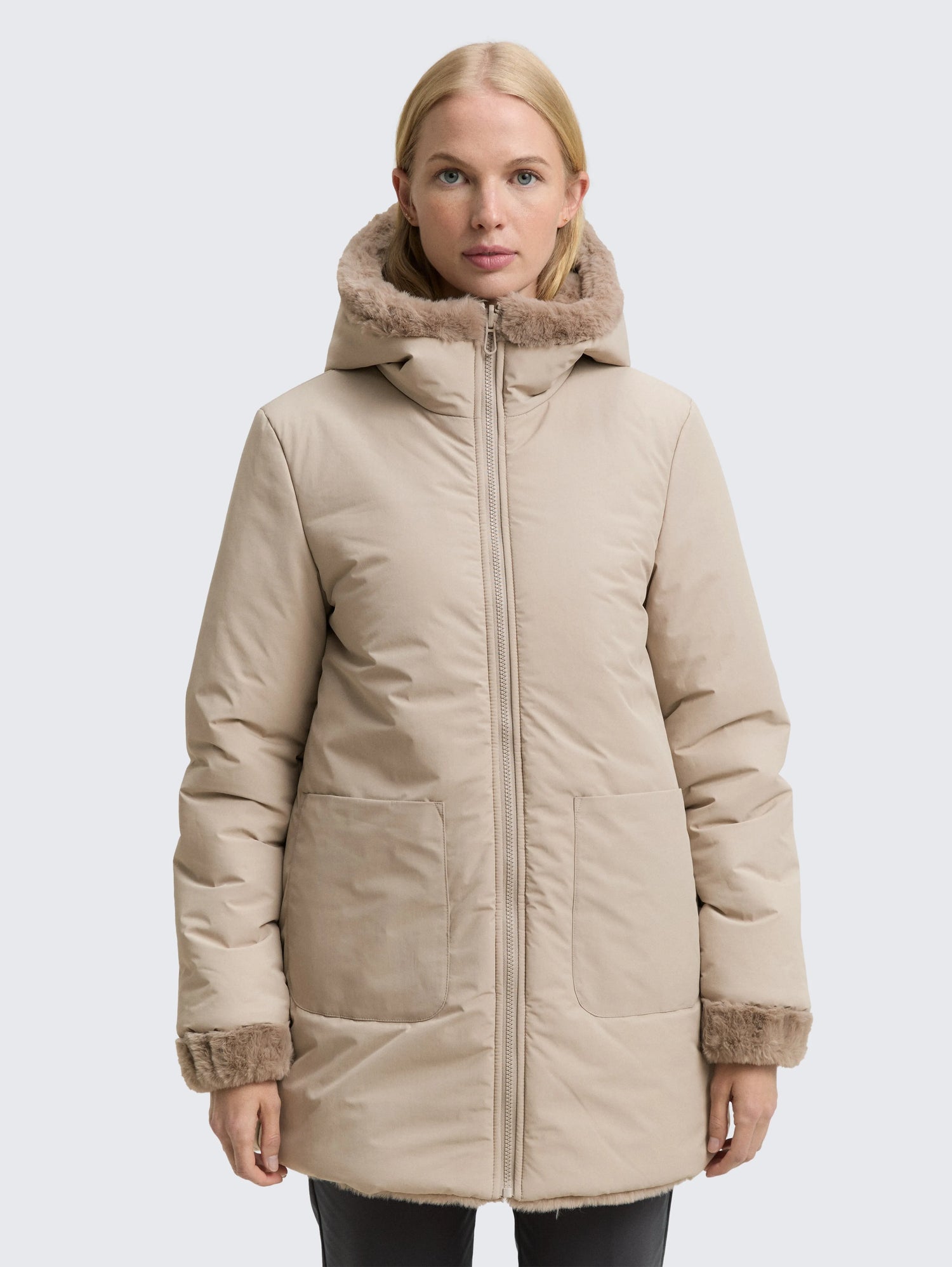 Tom Tailor_Black_Reversible Coat with Hood_1047534_32208_05