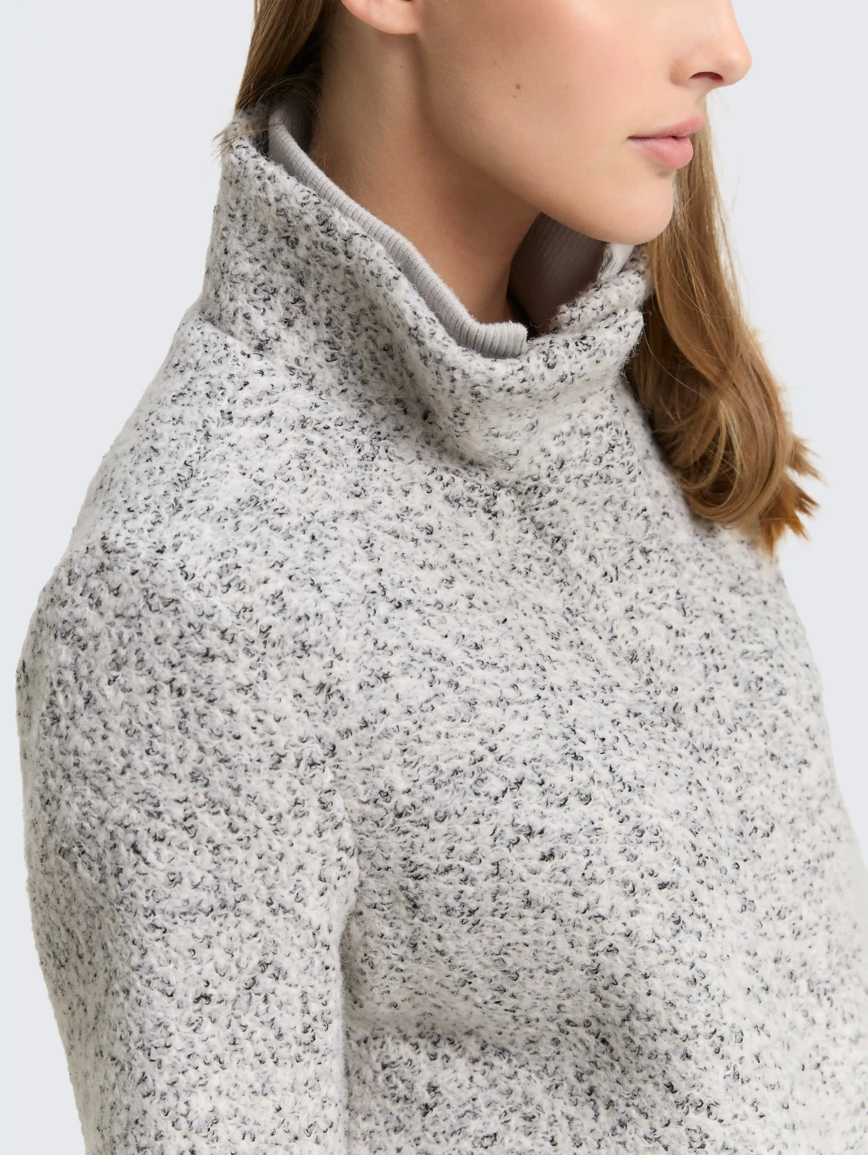 Tom Tailor_0_BouclŽ Wool Coat with Stand-Up Collar_1047539_35878_05