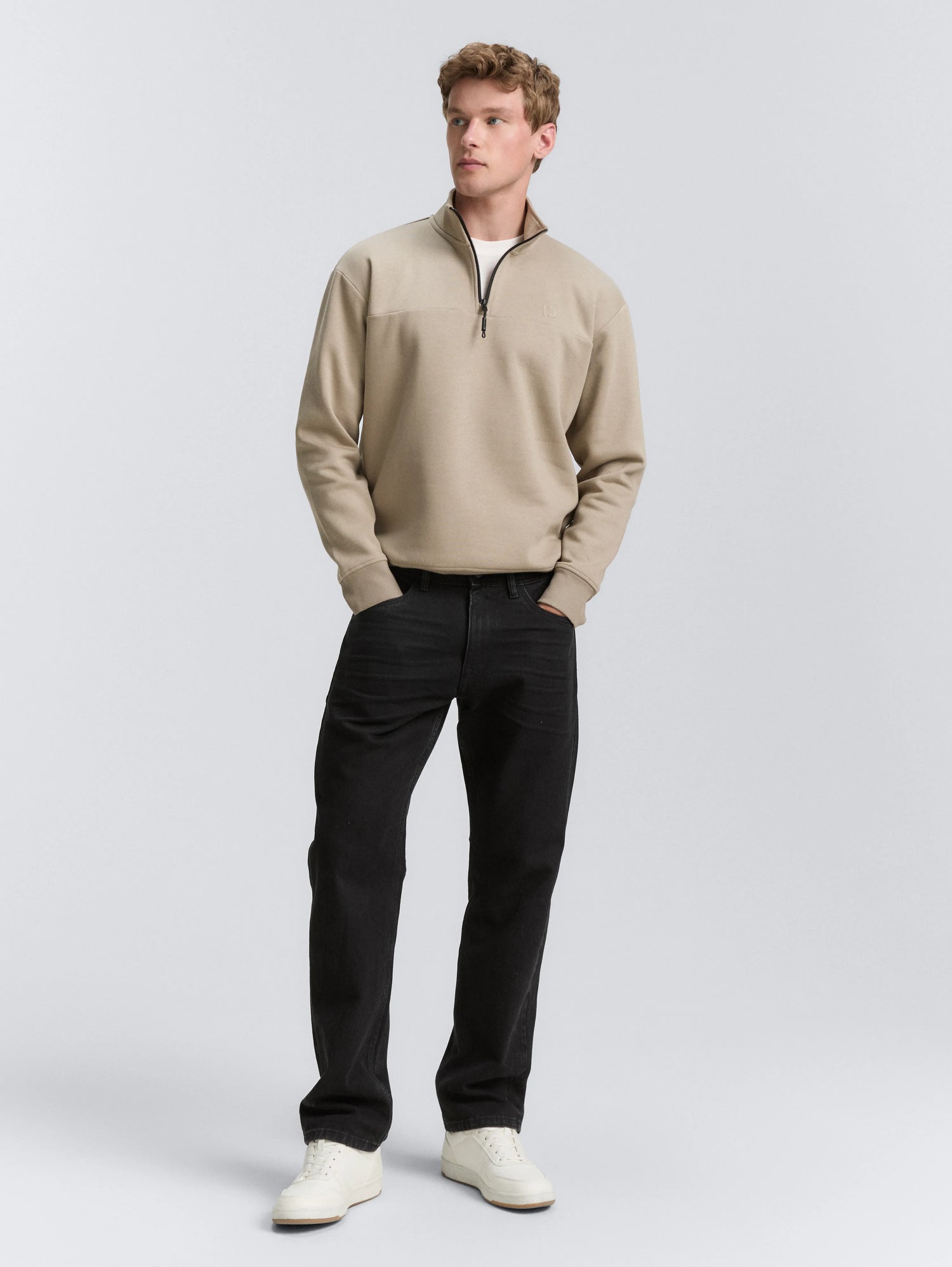 Tom Tailor_0_Troyer Sweatshirt with Logo Print_1047553_38323_03
