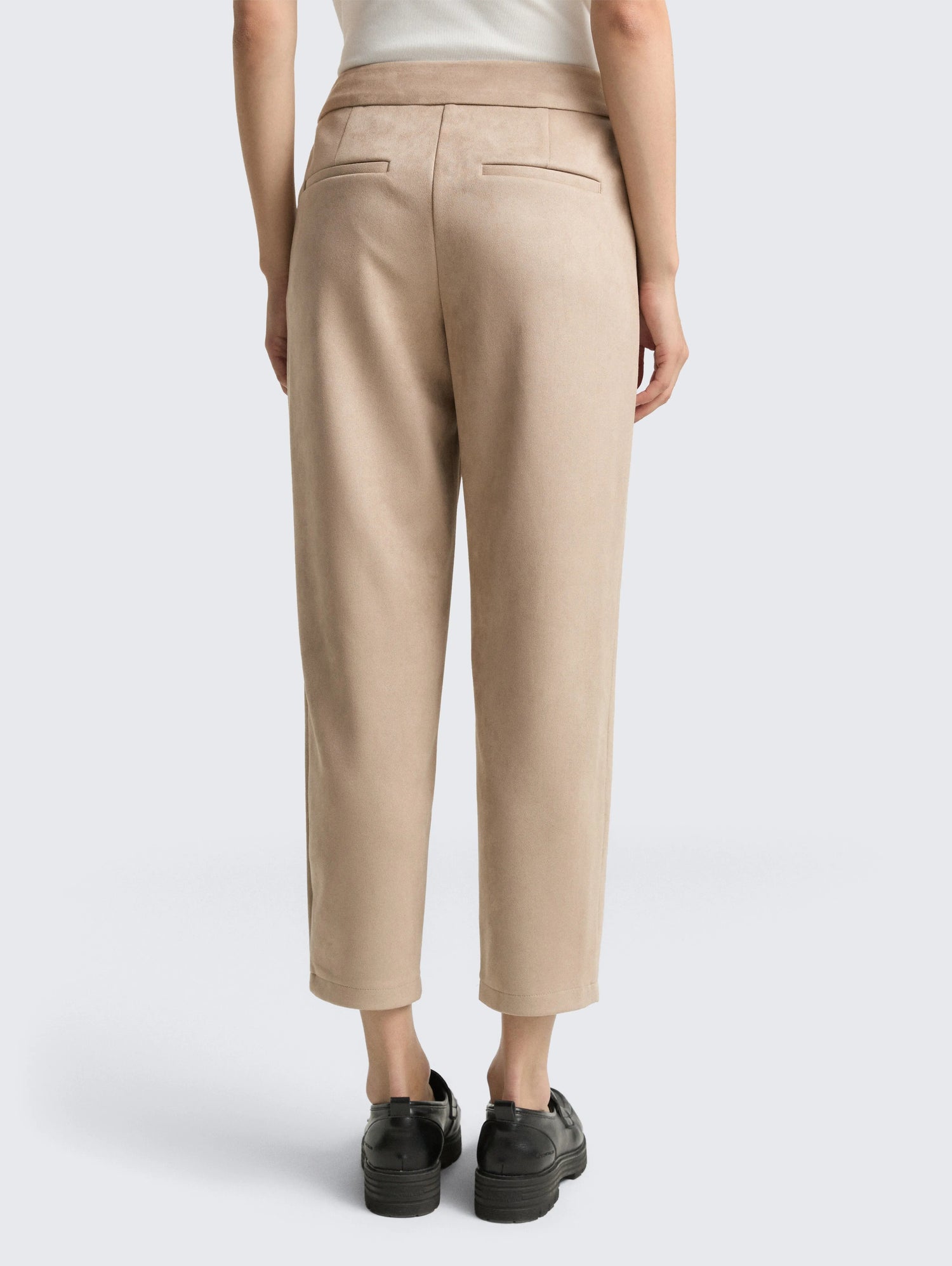 Tom Tailor_0_Loose Fit Trousers in Suede Look_1047666_32208_02