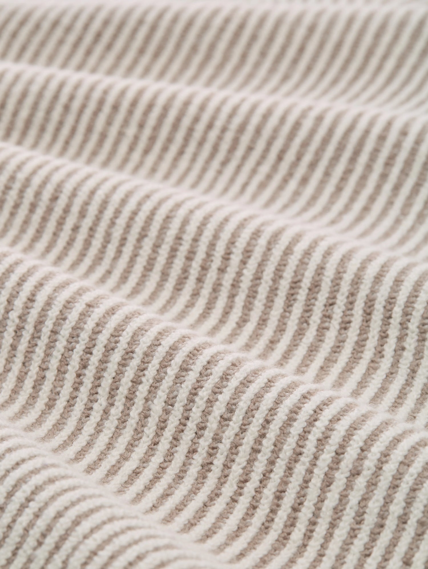 Tom Tailor_0_Loose Fit Knitted Jumper with Stand-Up Collar_1047670_38704_06