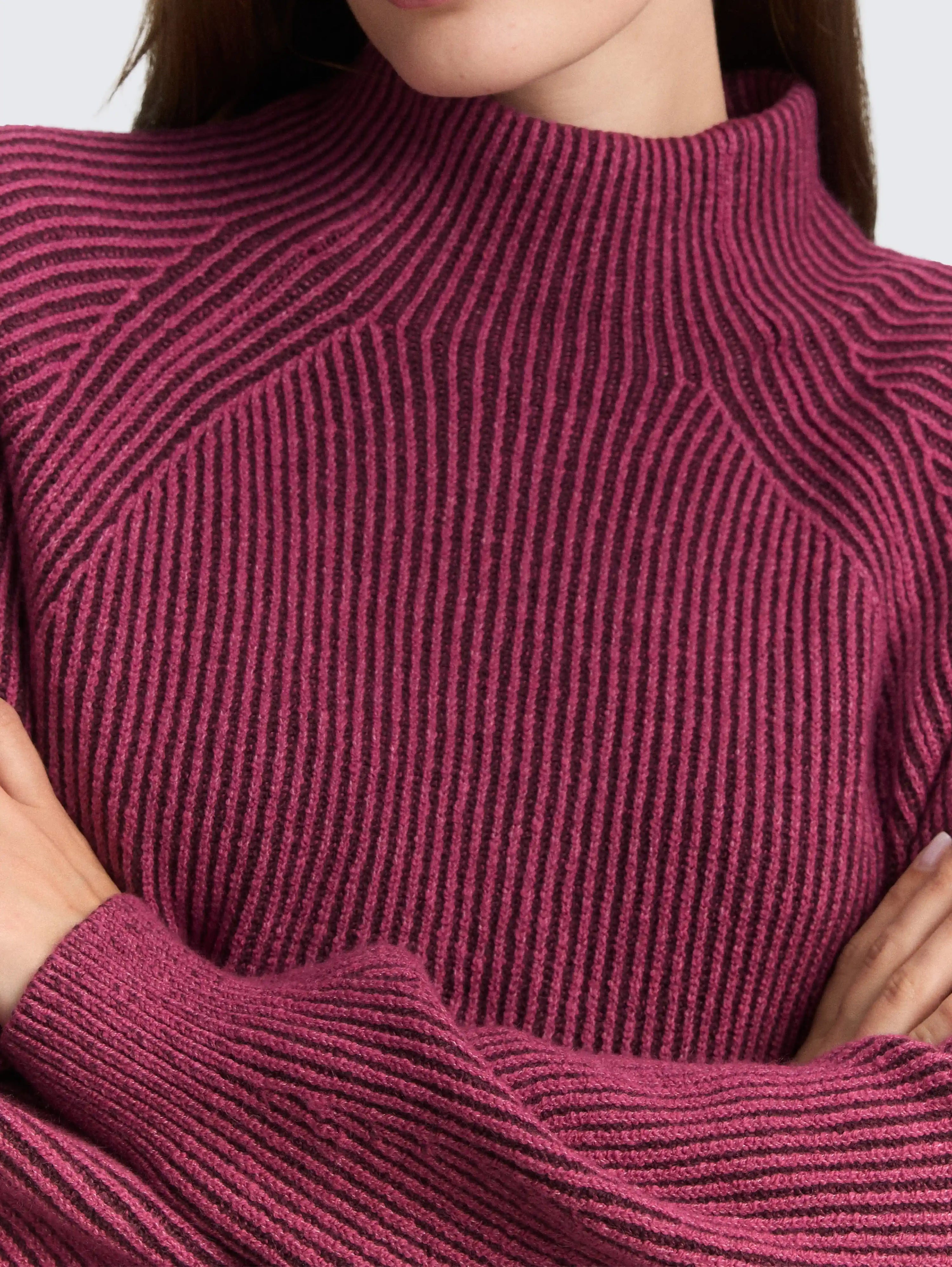 Tom Tailor_0_Loose Fit Knitted Jumper with Stand-Up Collar_1047670_38881_05