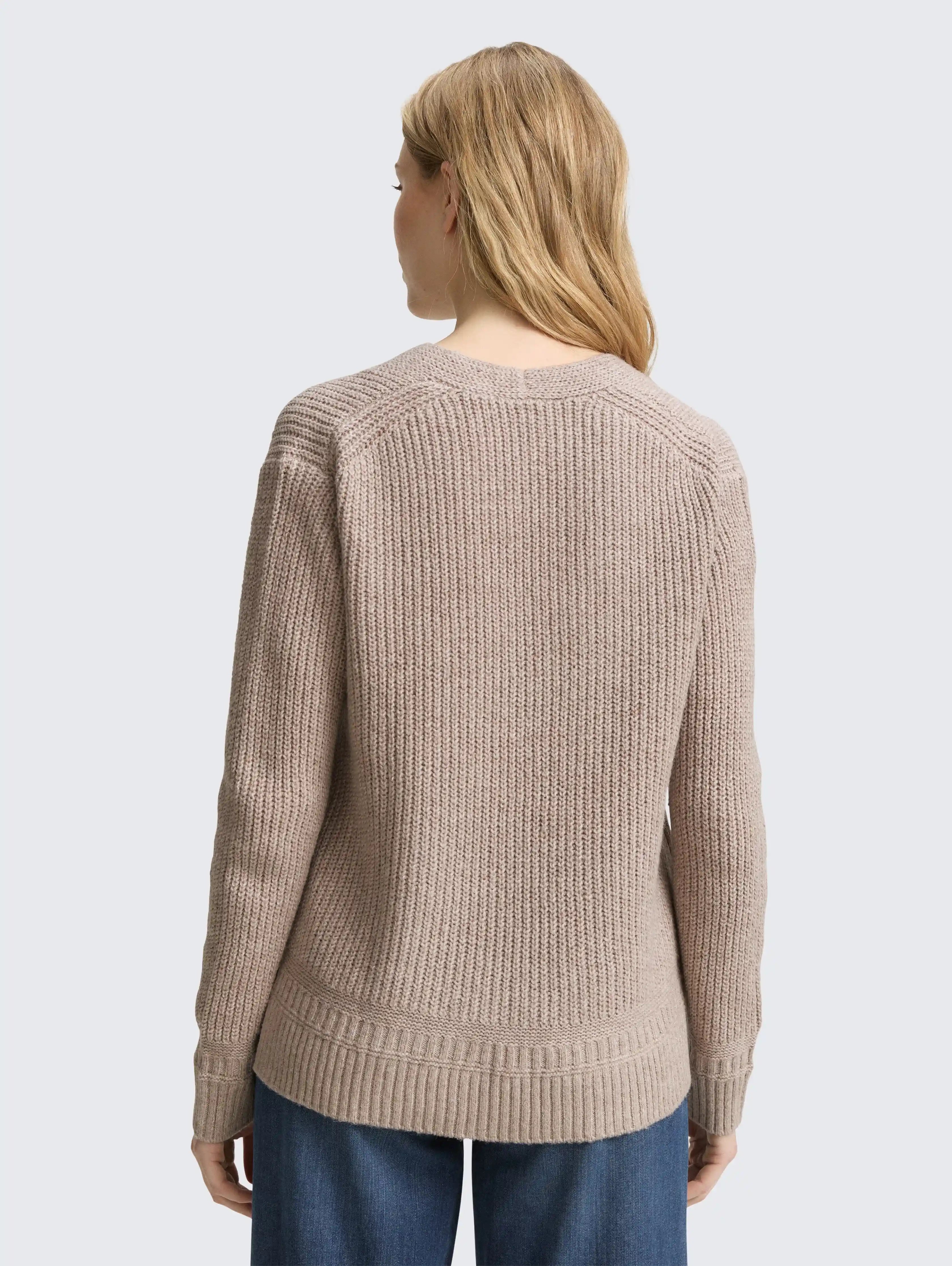 Tom Tailor_0_Knitted Jumper with V-Neck_1047674_38330_03