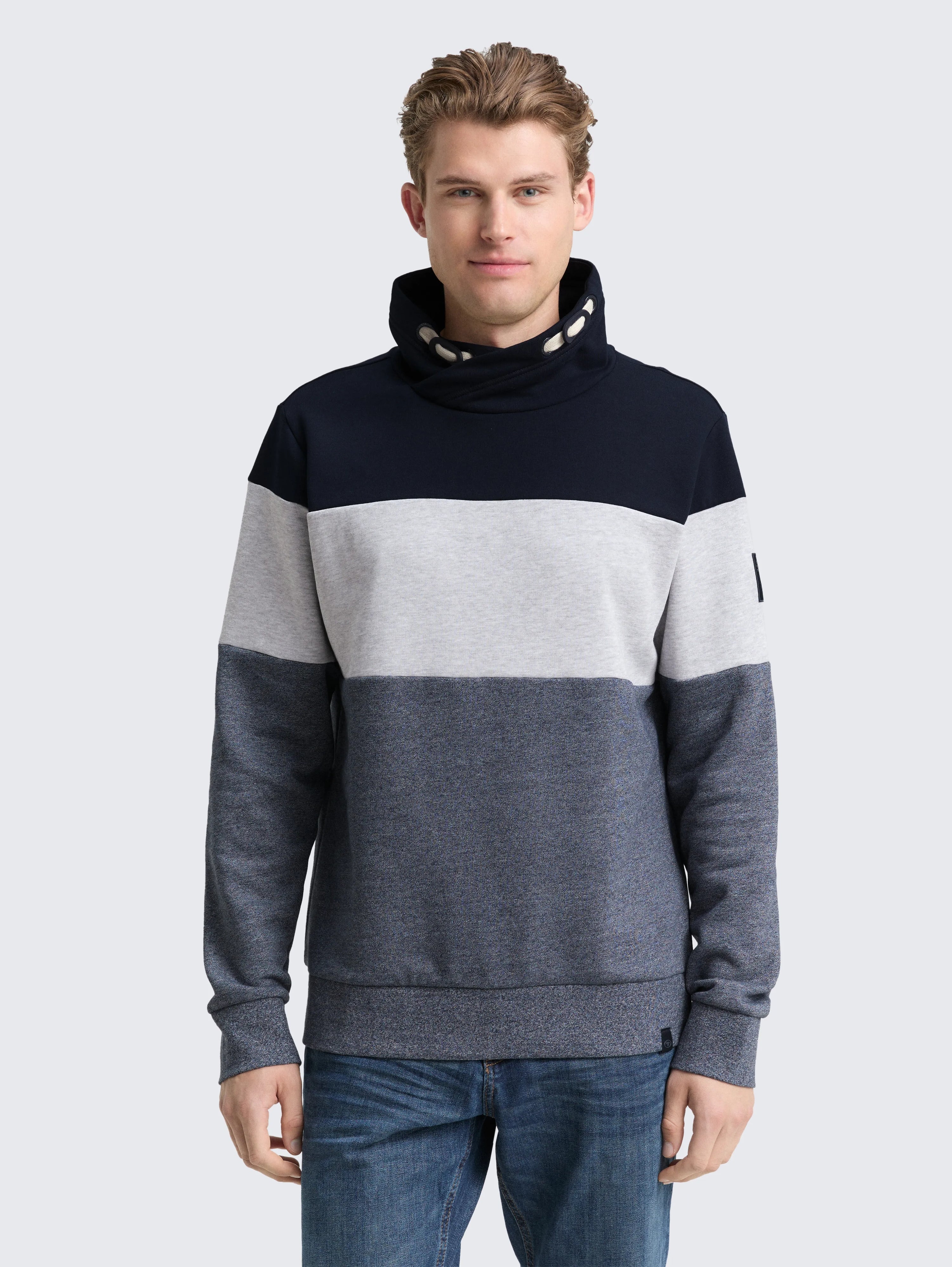 Tom Tailor_Red_Snood Colour-Block Sweatshirt_1047771_19932_02