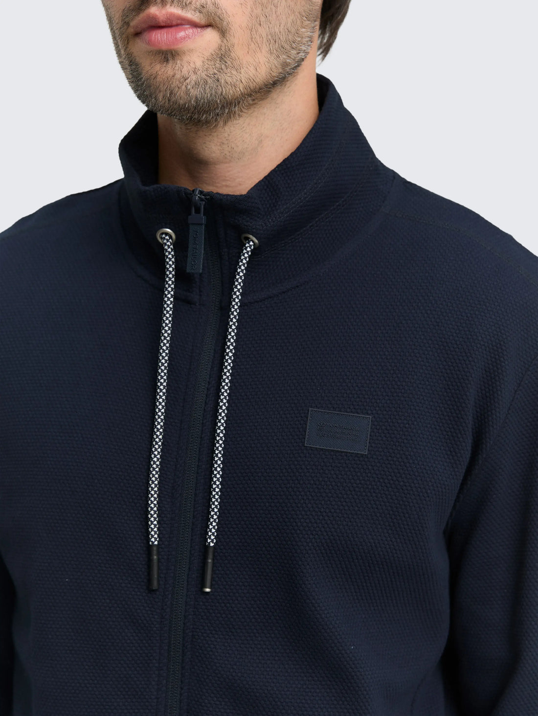 Tom Tailor_0_Ultralight Sweat Jacket with Stand-Up Collar_1047792_10668_05