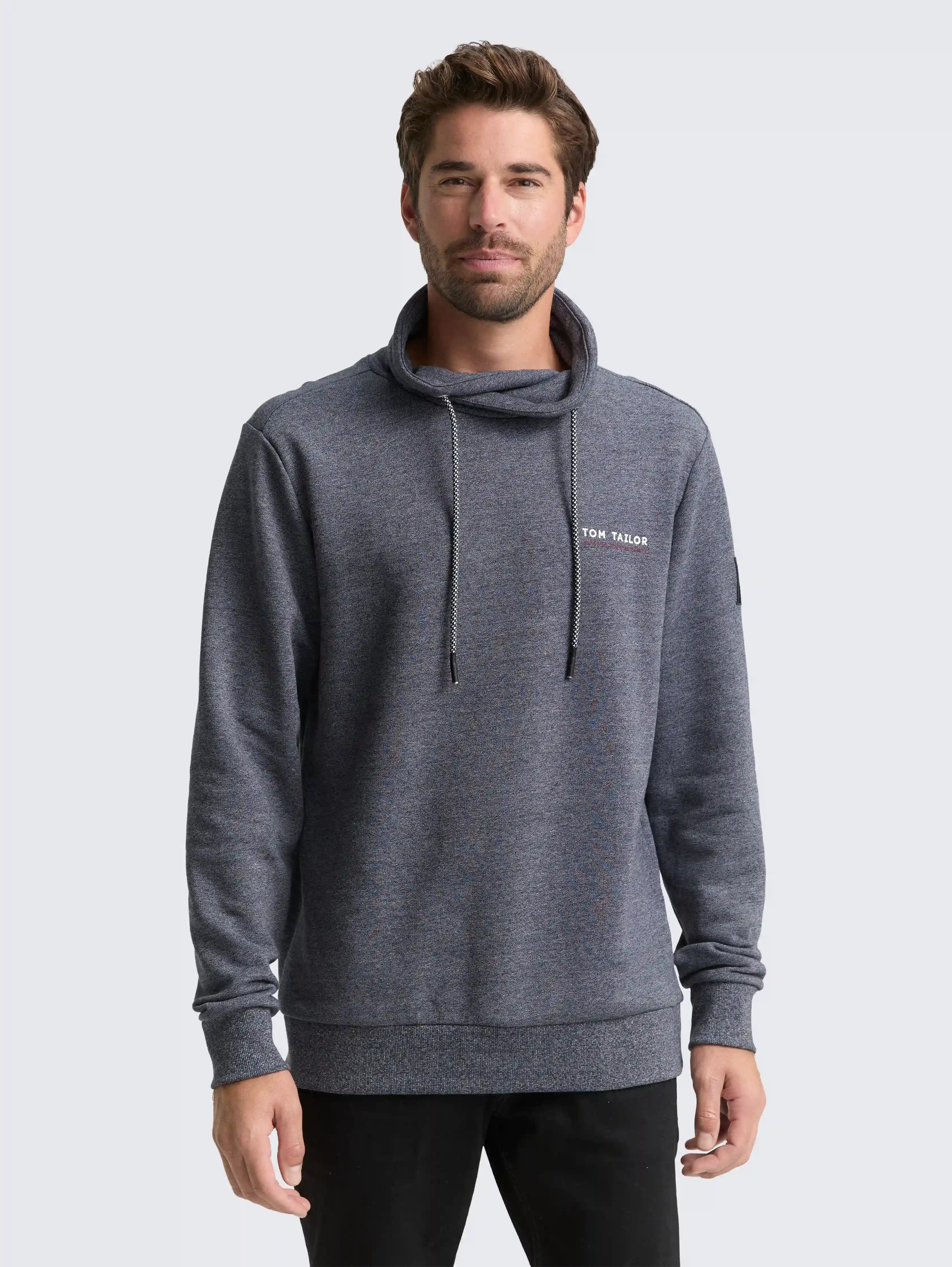 Tom Tailor_0_Snood Sweatshirt with Logo Details_1047799_19932_02