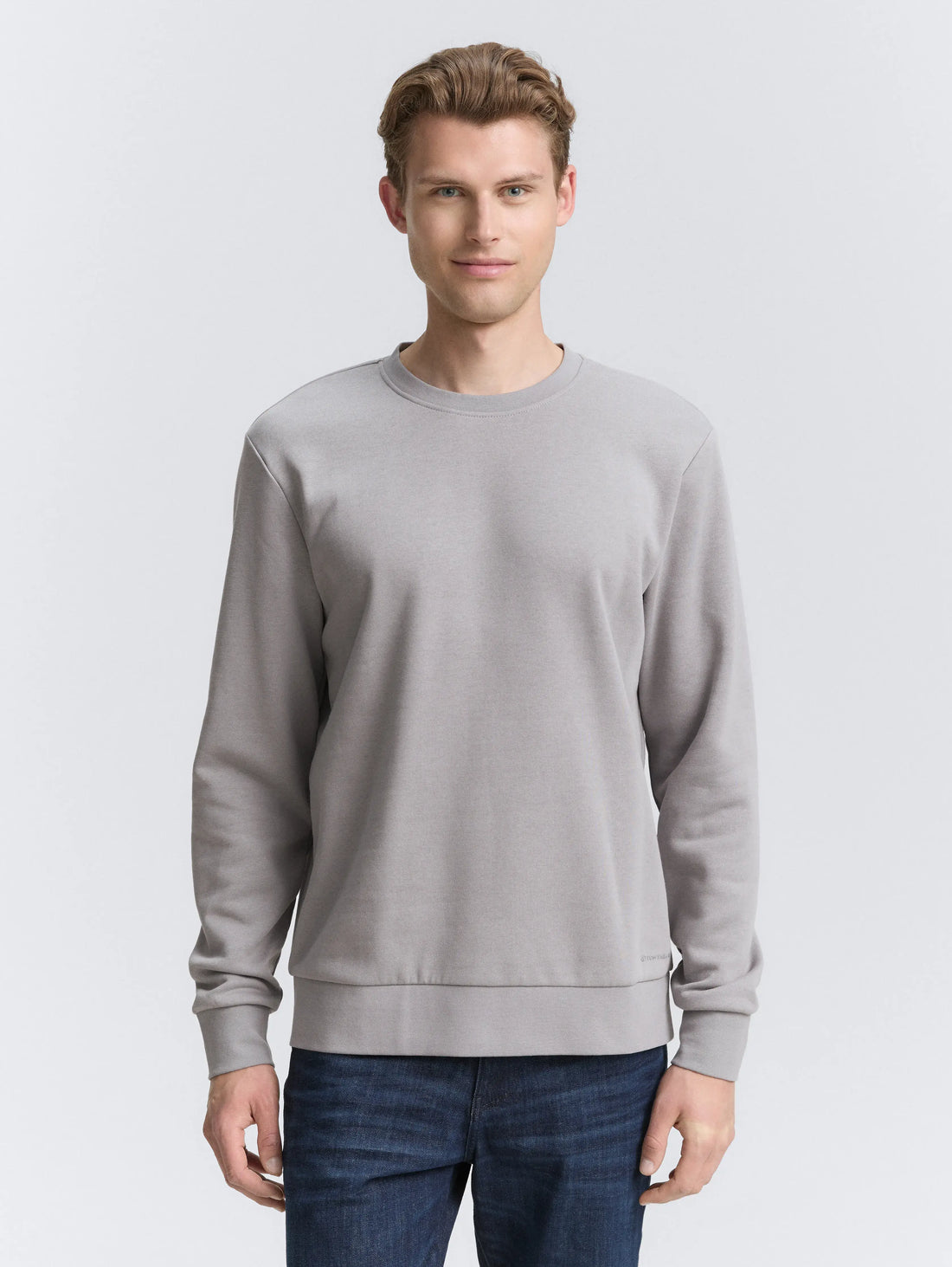 Tom Tailor_0_Basic Sweatshirt in Plain Colours_1047826_30992_02