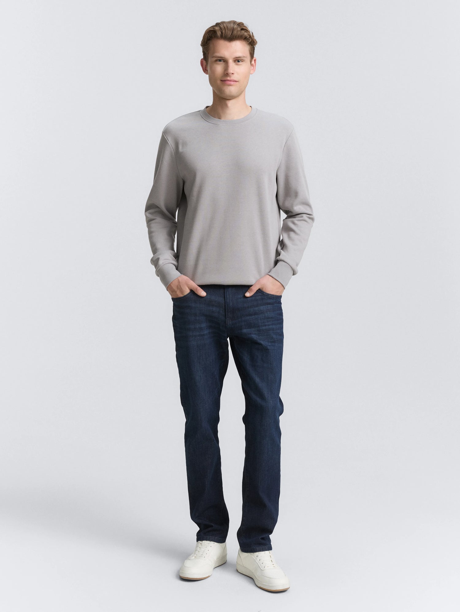 Tom Tailor_0_Basic Sweatshirt in Plain Colours_1047826_30992_03