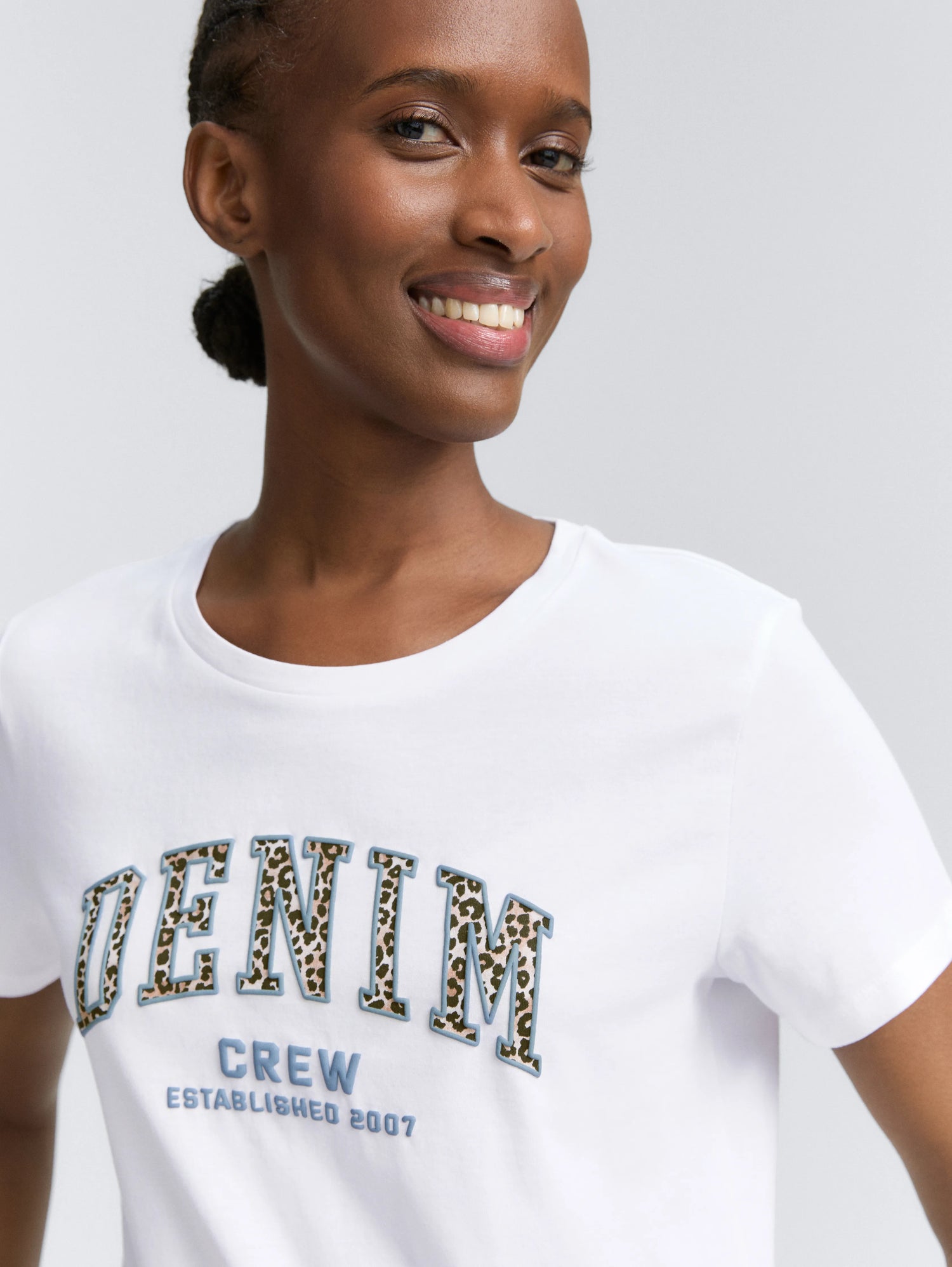 Tom Tailor_0_T-Shirt with Leo Print_1047863_20000_05