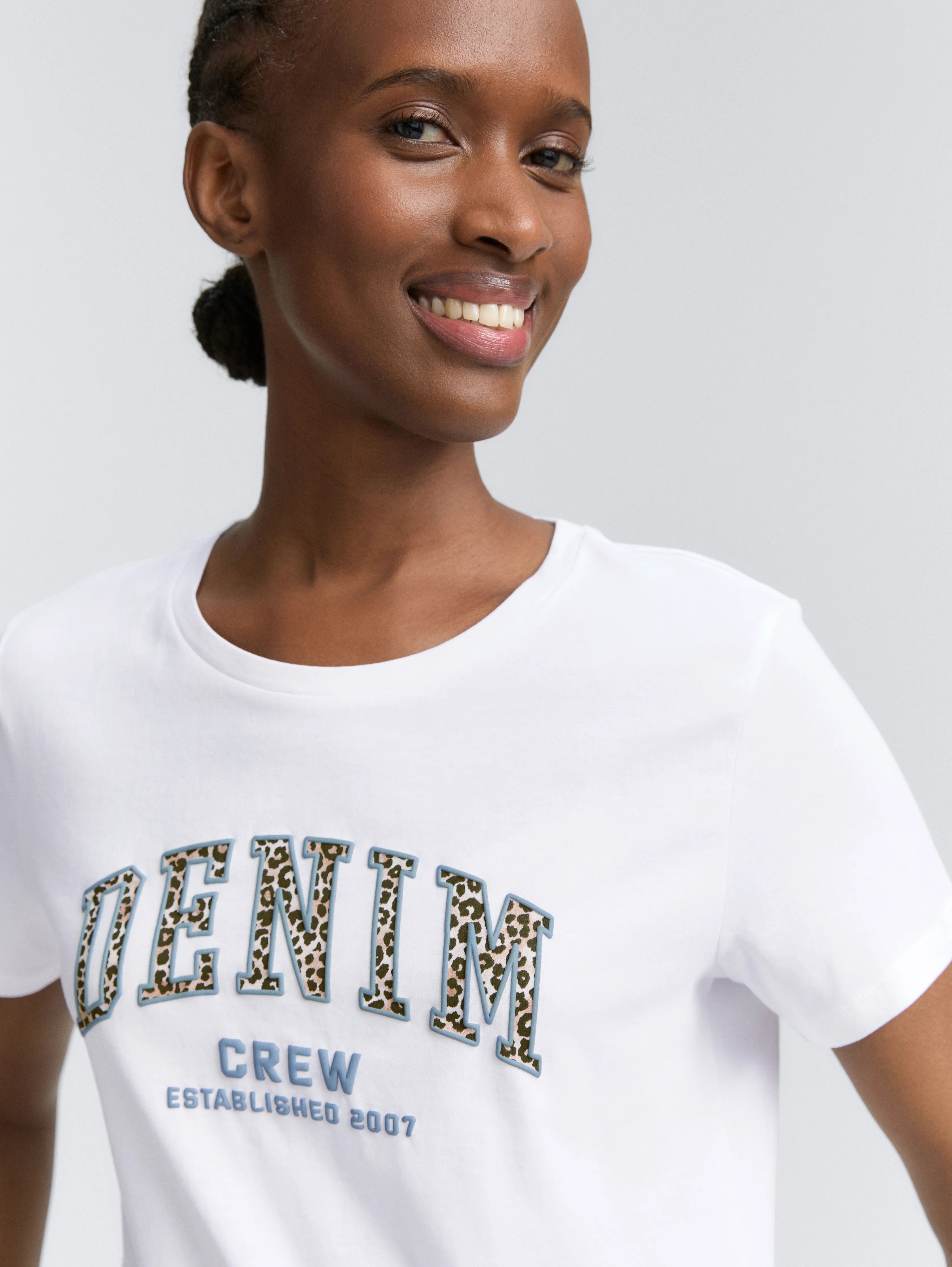 Tom Tailor_0_T-Shirt with Leo Print_1047863_20000_05