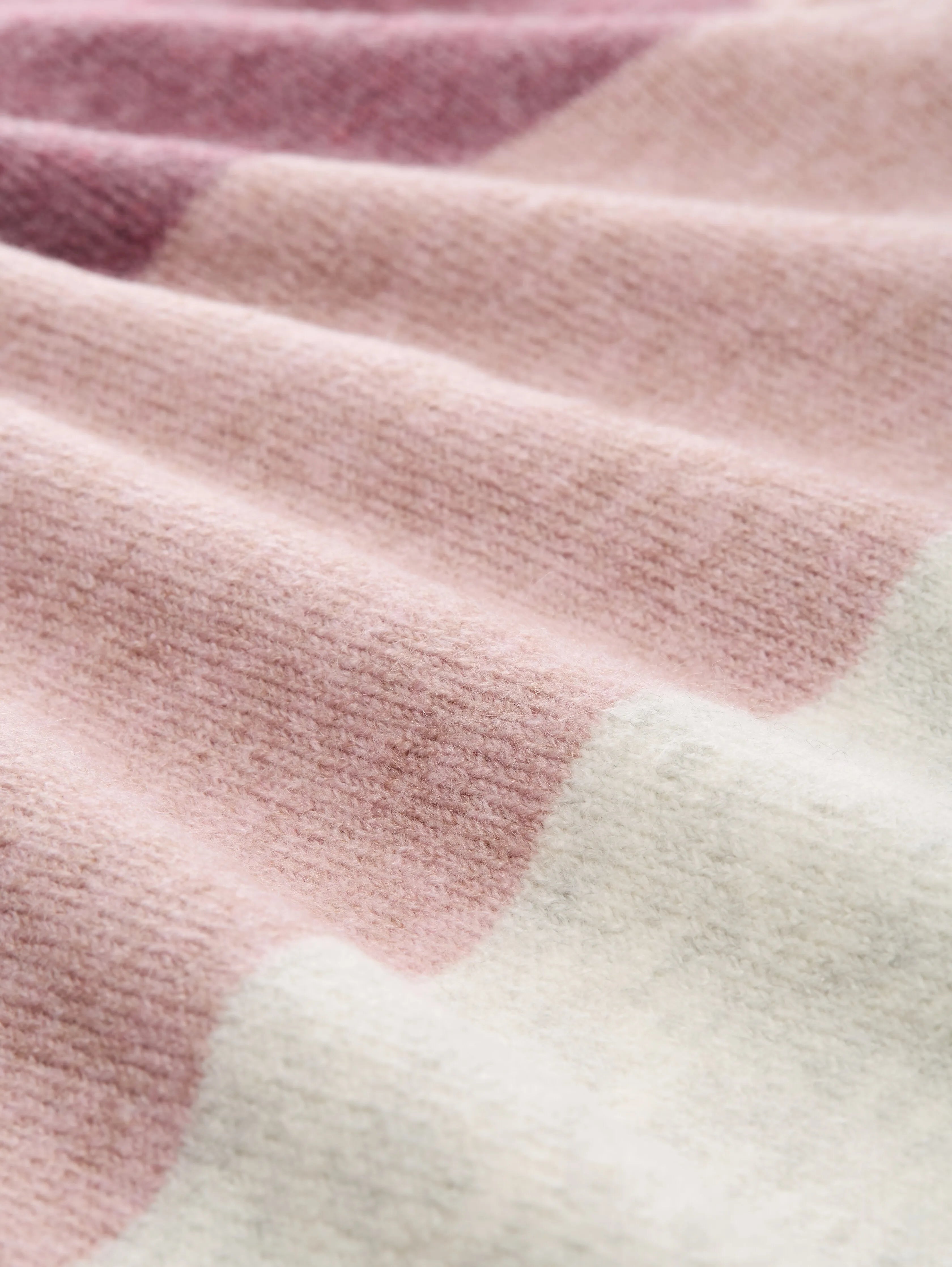 Tom Tailor_0_Knitted Jumper with Colour Blocking_1047880_38549_06