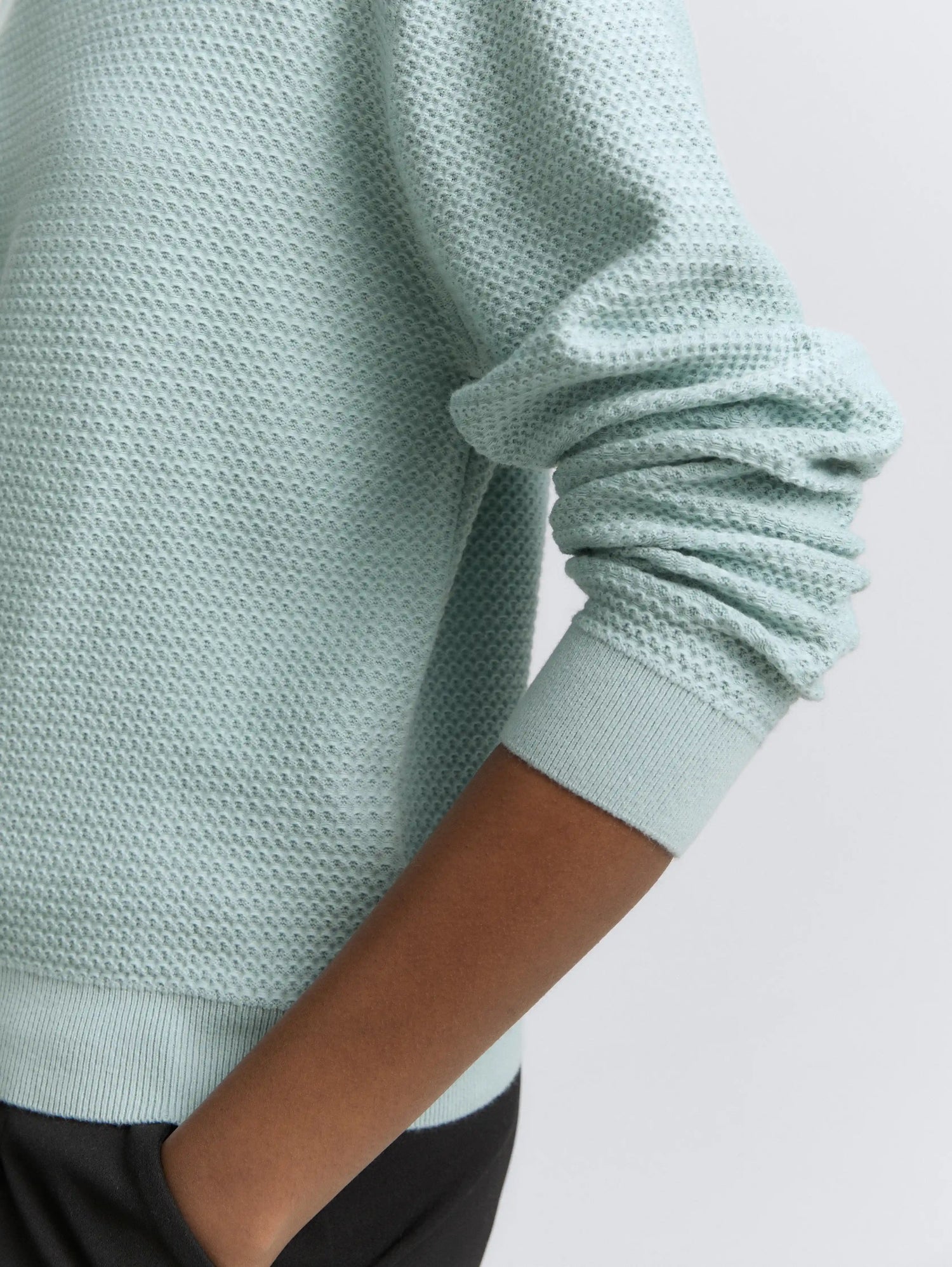 Tom Tailor_0_Knitted Jumper with Round Neck_1047882_13733_05