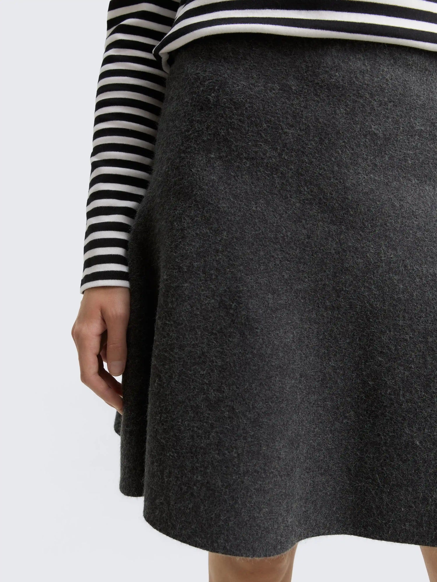 Tom Tailor_0_Mini Skater Knit Skirt_1047909_10522_04