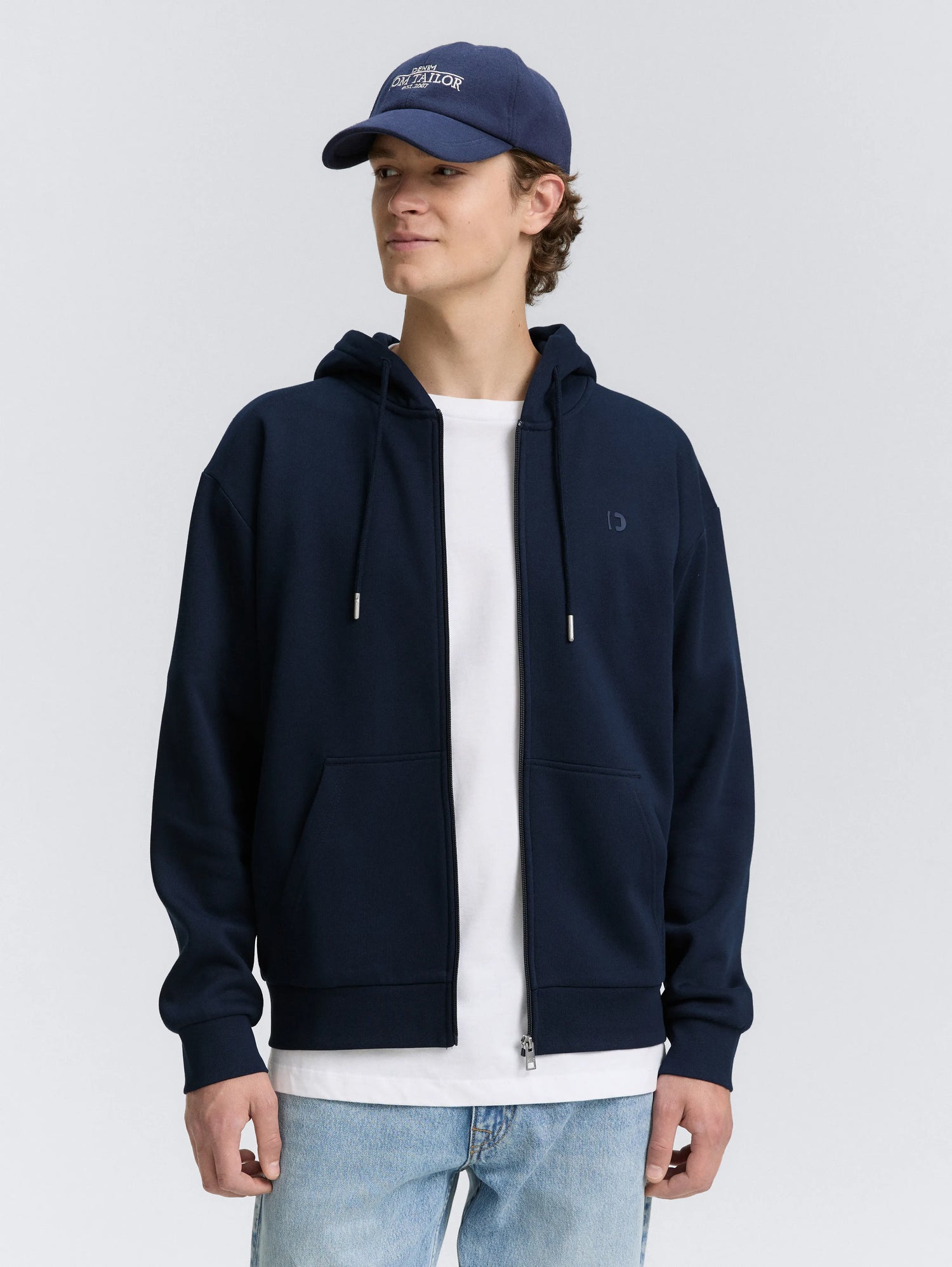 Tom Tailor_0_Hoodie Sweatshirt Jacket with Logo Print_1048078_10668_02