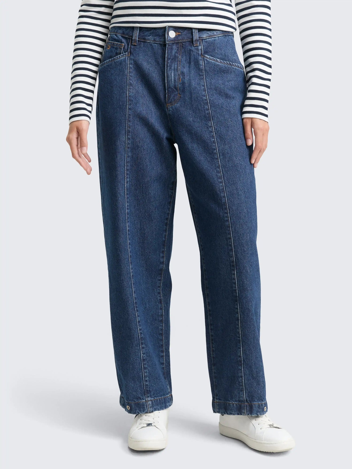 Tom Tailor_0_Ttadea Barrel Jeans with Adjustable Leg Opening_1048109_10114_05