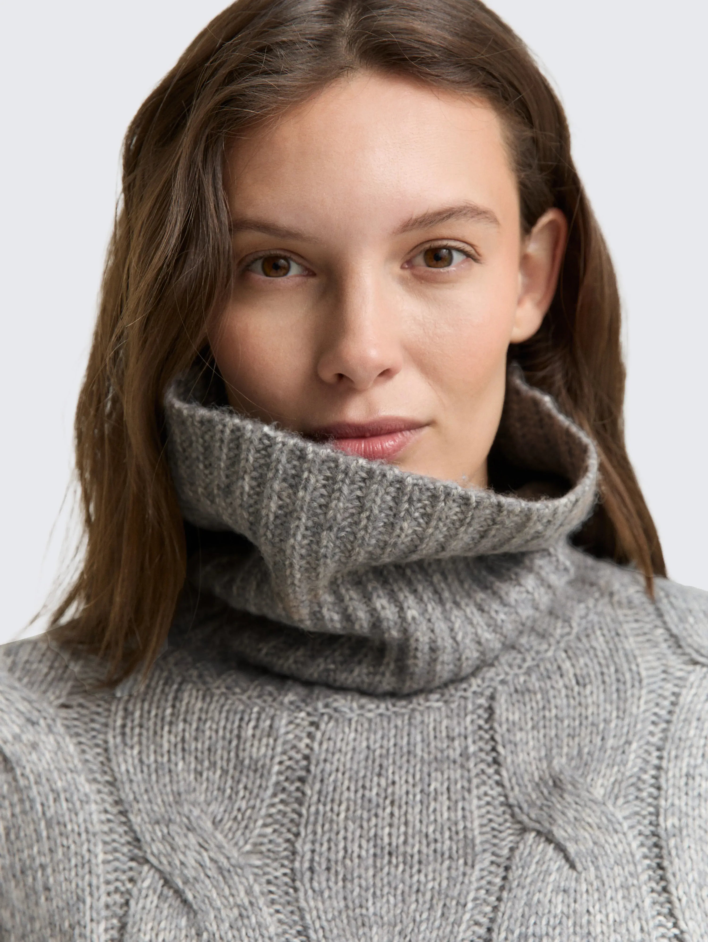 Tom Tailor_0_Turtleneck Jumper with Cable Knit Pattern_1048322_21373_05
