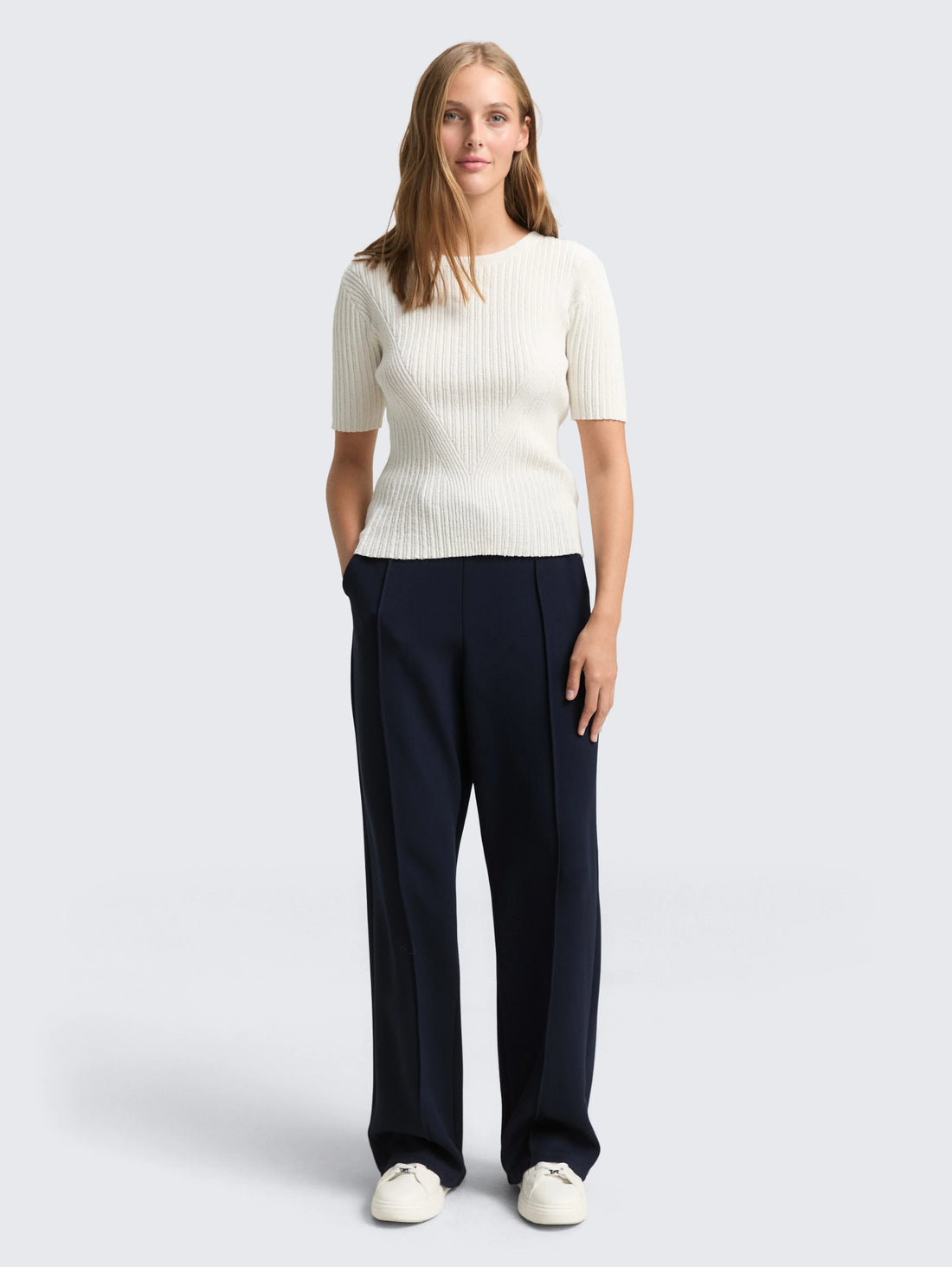 Tom Tailor_0_Straight Scuba Trousers_1048356_10668_01