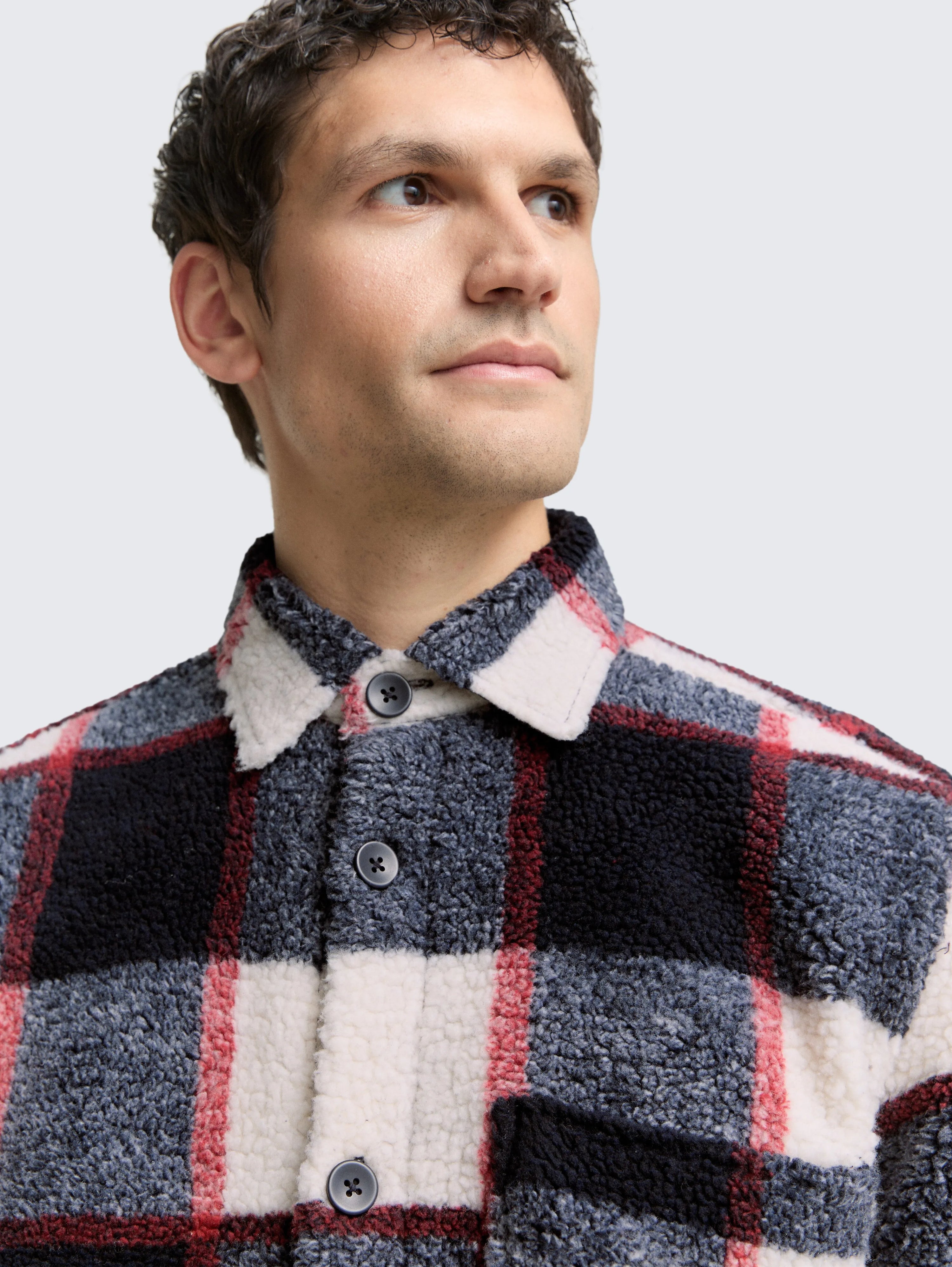 Tom Tailor_Beige_Teddy Overshirt with Checked Pattern_1048435_38950_05