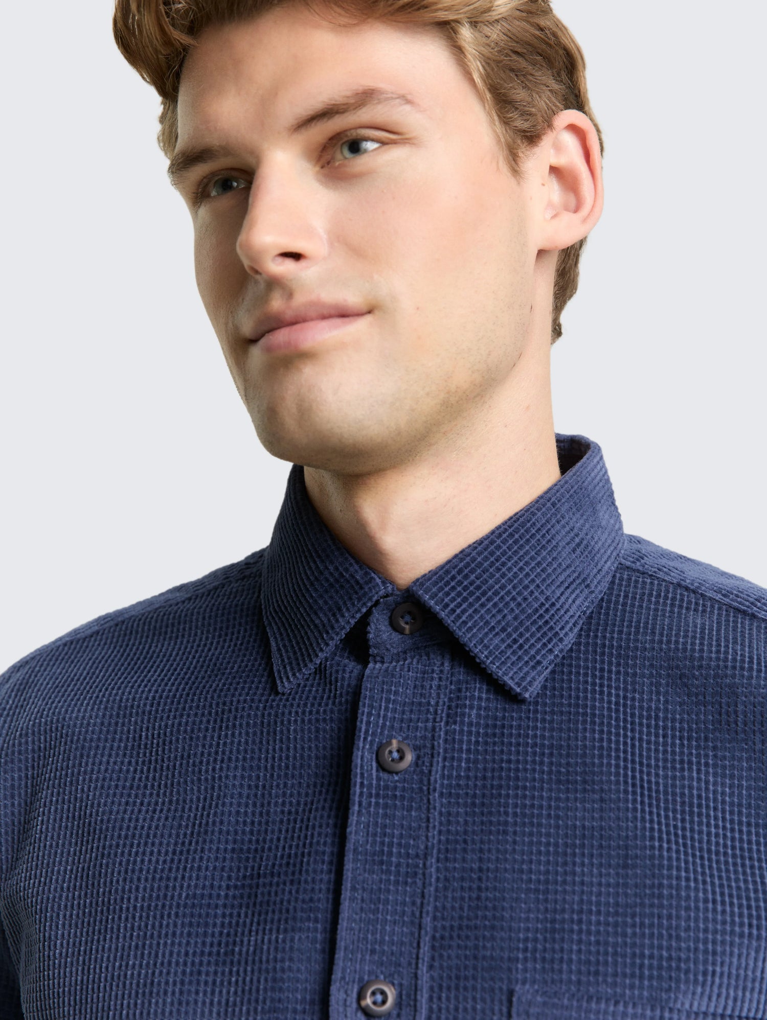Tom Tailor_0_Comfort Fit Corduroy Shirt with Breast Pocket_1048441_28061_05